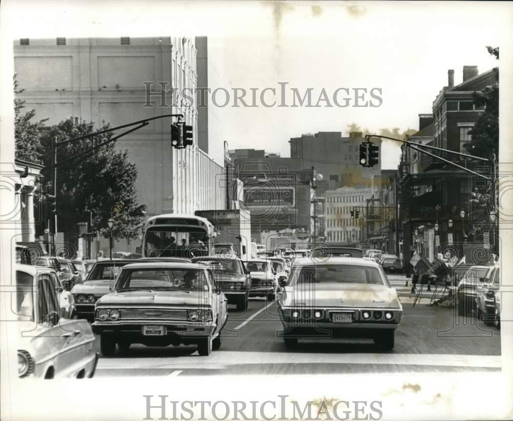 1969 Press Photo New Orleans-Traffic condition on Decatur street - noc82074 1969 Press Photo New Orleans-Traffic condition on Decatur street - noc82074