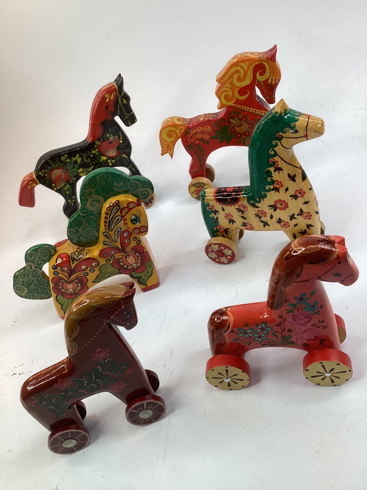 6 vintage Hand Painted Russian Khokhloma Horse Folk Art Figurine (B6) 6 vintage Hand Painted Russian Khokhloma Horse Folk Art Figurine (B6)