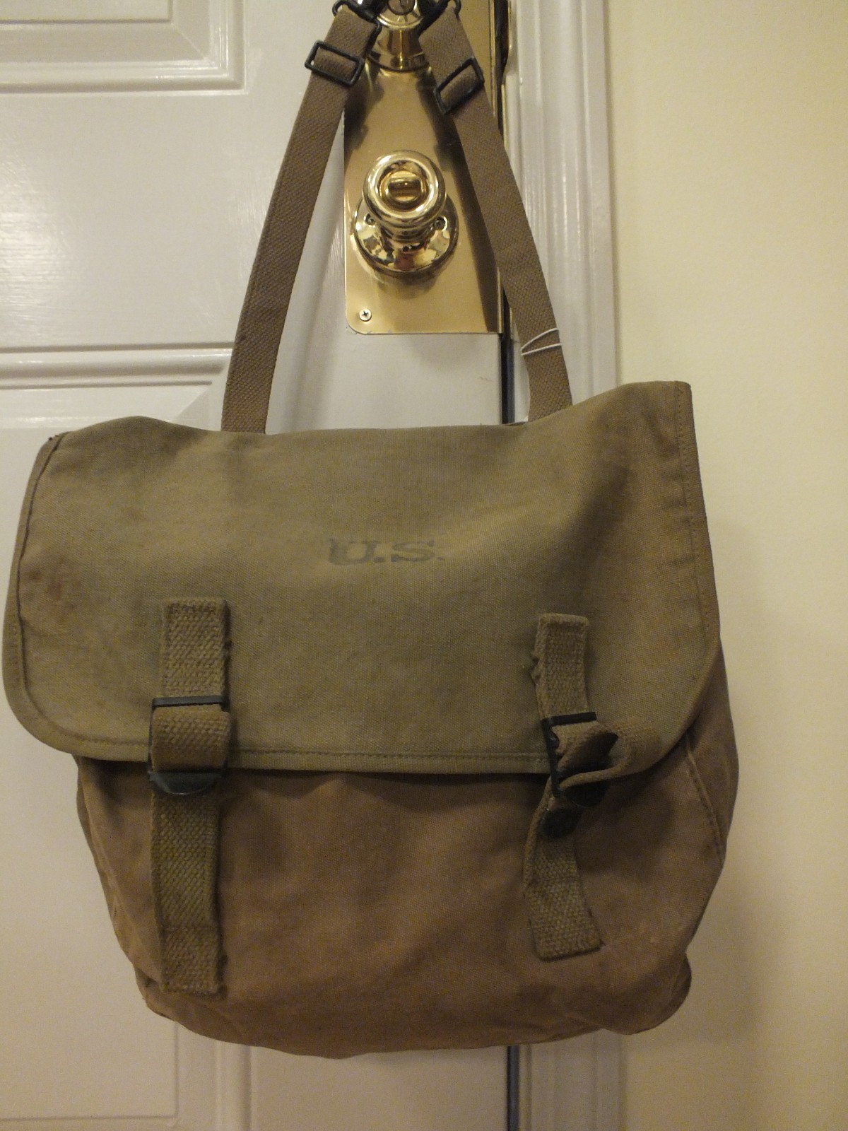 Nice Original WW2 US Army Military Musette Bag dated 1943