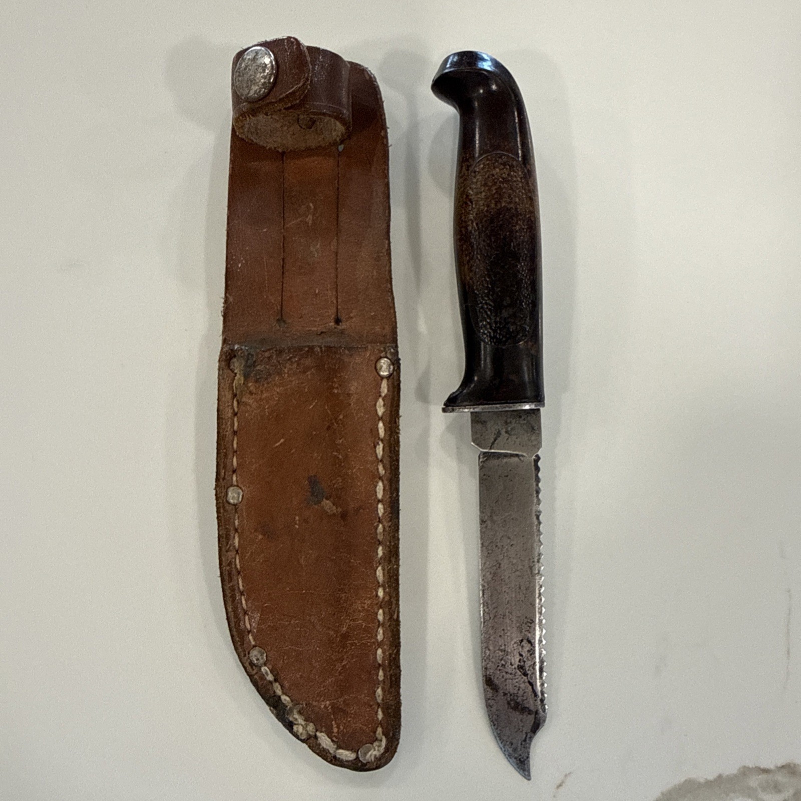 Vintage West-Cut Boulder Co. Fixed Blade Hunting Knife & Sheath Vintage West-Cut Boulder Co. Fixed Blade Hunting Knife & Sheath