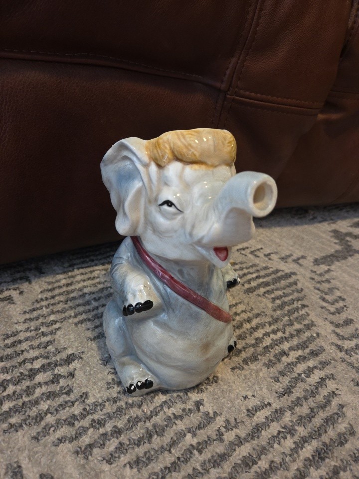 Vintage Shawnee Pottery Elephant Creamer Pitcher Mid-Century 1940s Ceramic