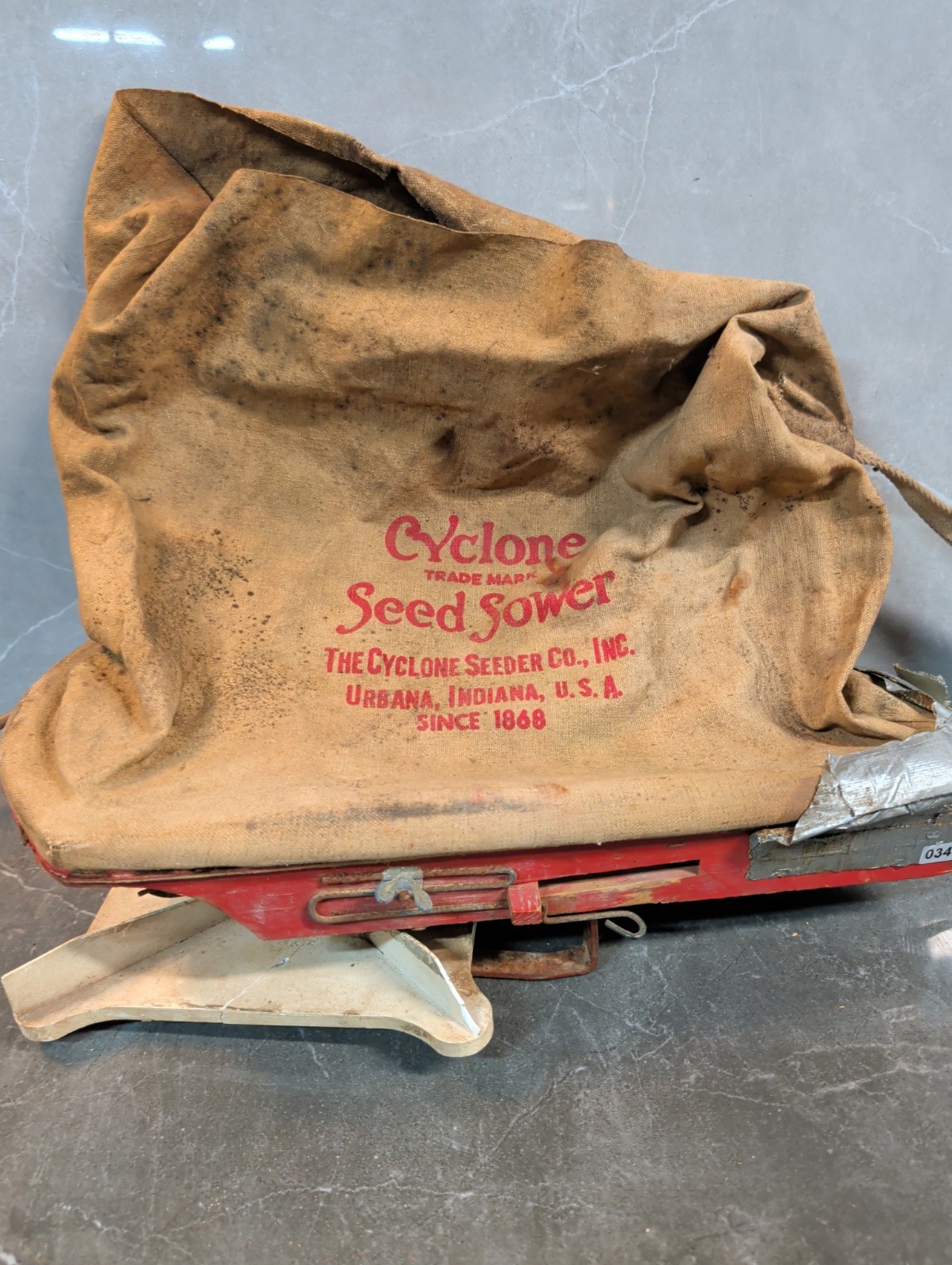 Vintage Cyclone Seed Sower Hand Crank Broadcast Spreader Canvas Bag USA - 342