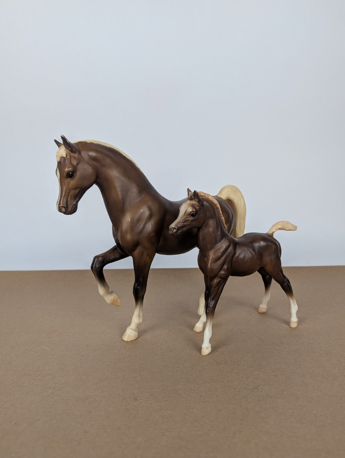 Vintage 1988 Breyer Arabian Family Chestnut Stallion & Fowl #706 & 708