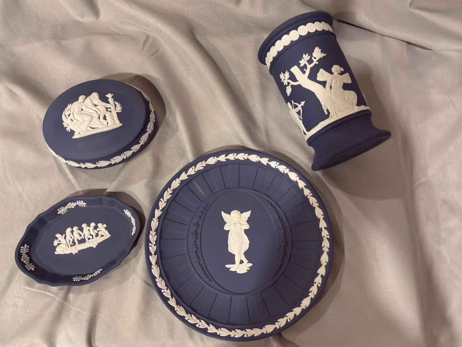 Wedgewood Dark Blue Jasperware Lot-Plate, Spill Vase, Trinket box, Pin Tray Wedgewood Dark Blue Jasperware Lot-Plate, Spill Vase, Trinket box, Pin Tray