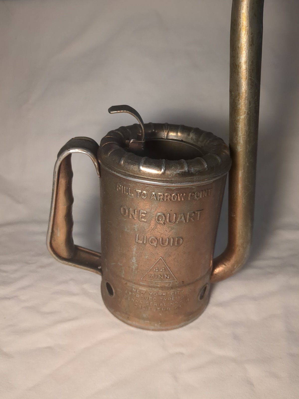 Vintage Copper Swingspout 1 qt oil can made in the USA Vintage Copper Swingspout 1 qt oil can made in the USA