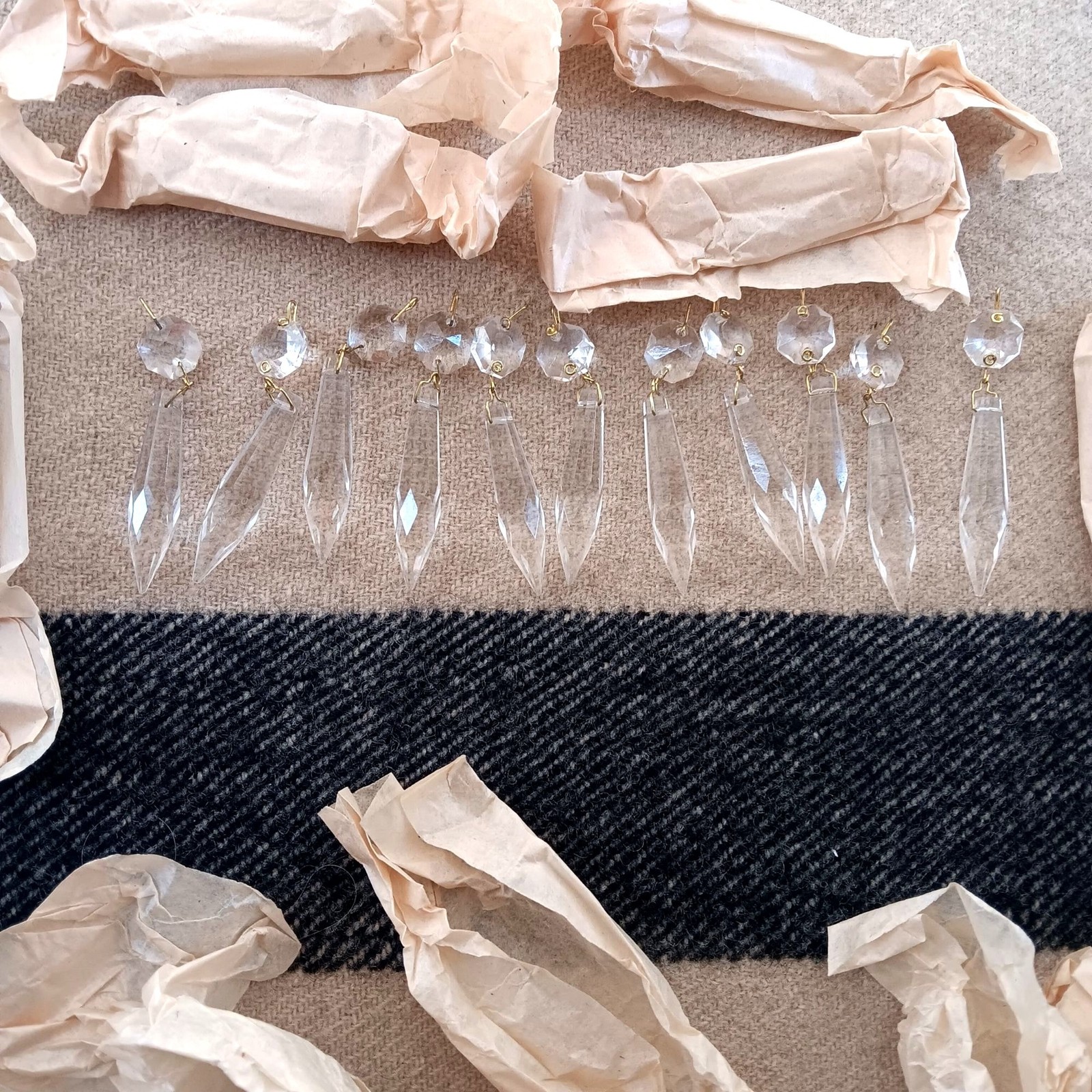 Lot 23 Vintage Clear Glass Chandelier Prisms Octagon Teardrop Brass Hooks U-drop