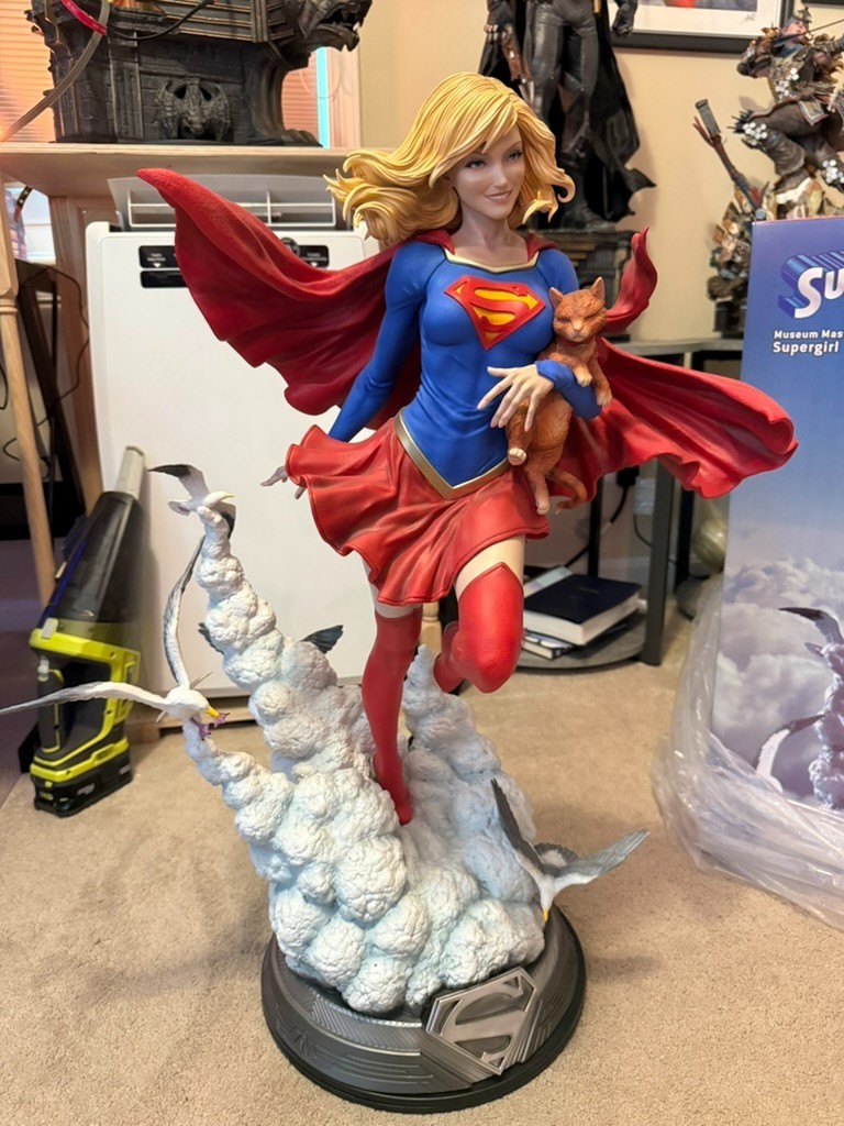 Supergirl 1:3 - Prime 1 Studio Museum Masterline - 135 / 500EX Supergirl 1:3 - Prime 1 Studio Museum Masterline - 135 / 500EX