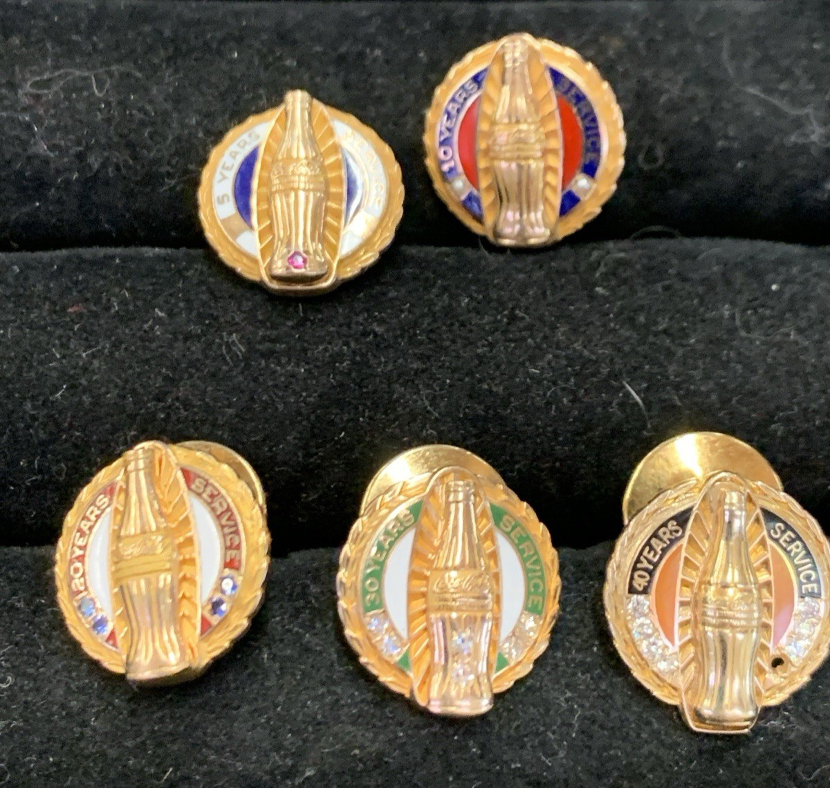 Set of 5 - 10k Coca Cola service pins 5,10,20,30 & 40 years OC Tanner