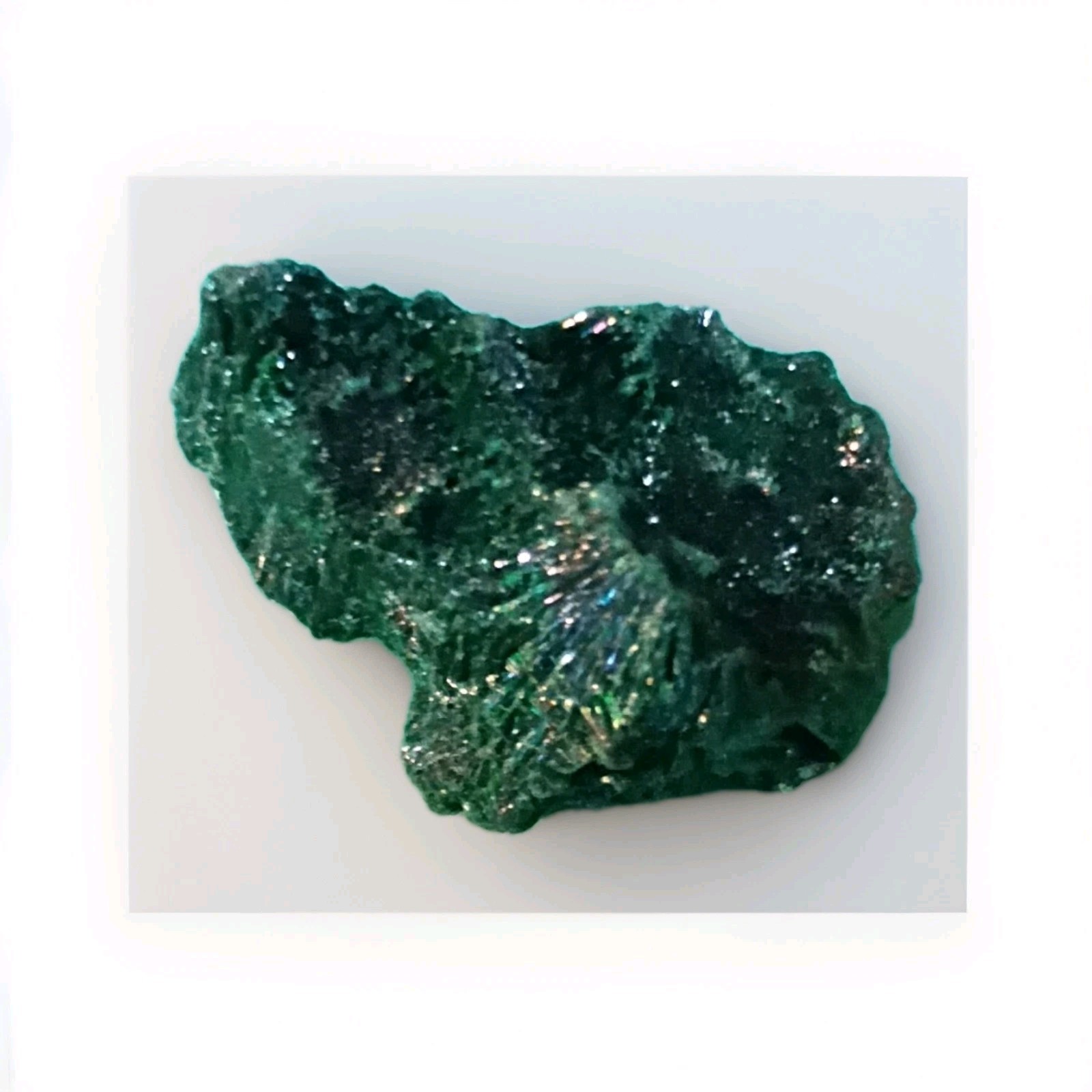 Brochantite Crystal Mineral Specimen 4.509g Natural Shape Brochantite Crystal Mineral Specimen 4.509g Natural Shape
