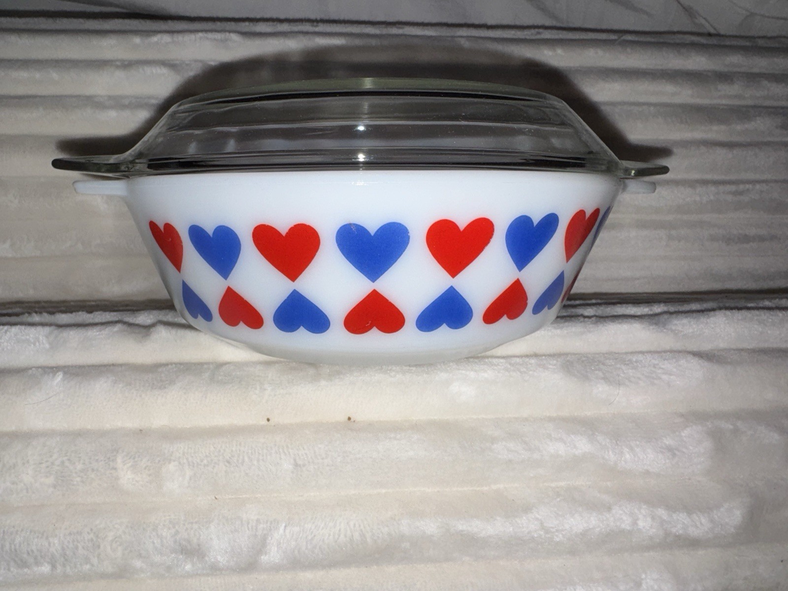 MINT Vintage JAJ Blue + Red Heart Pyrex 509 Round 💙🏴󠁧󠁢󠁥󠁮󠁧󠁿❤️