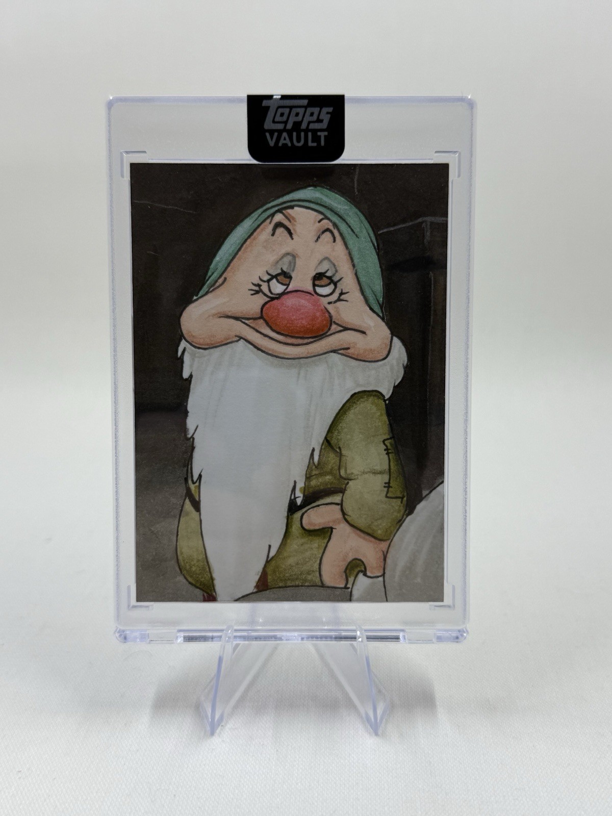 2026 Topps Disney Vault Sleepy Premiere Sketch Alex Mines 1/1 Snow White Dwarfs 2026 Topps Disney Vault Sleepy Premiere Sketch Alex Mines 1/1 Snow White Dwarfs