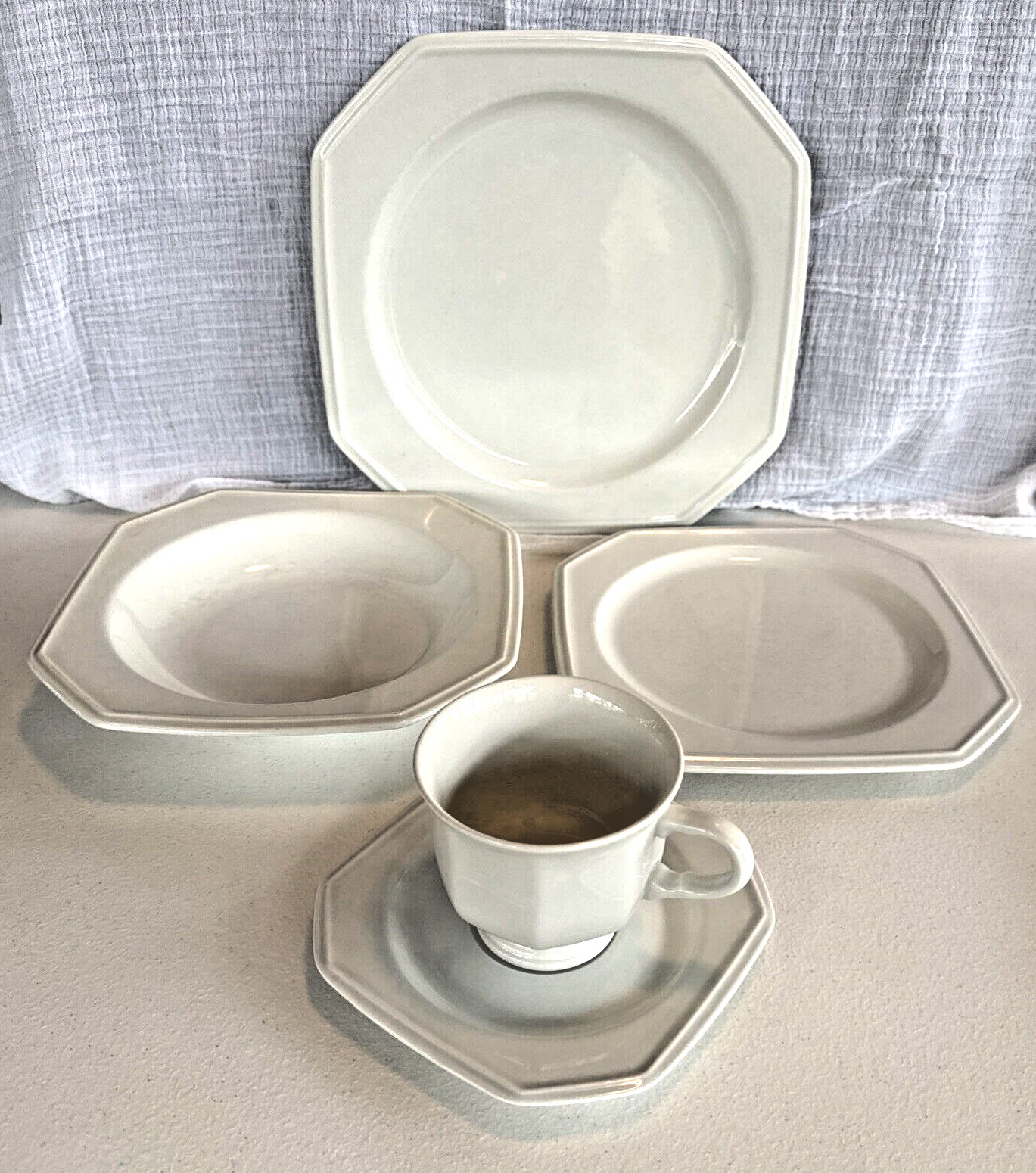 Mikasa F3000 Continental White 5 Piece Set Dinner/ Salad Plates Cup Saucer Bowl