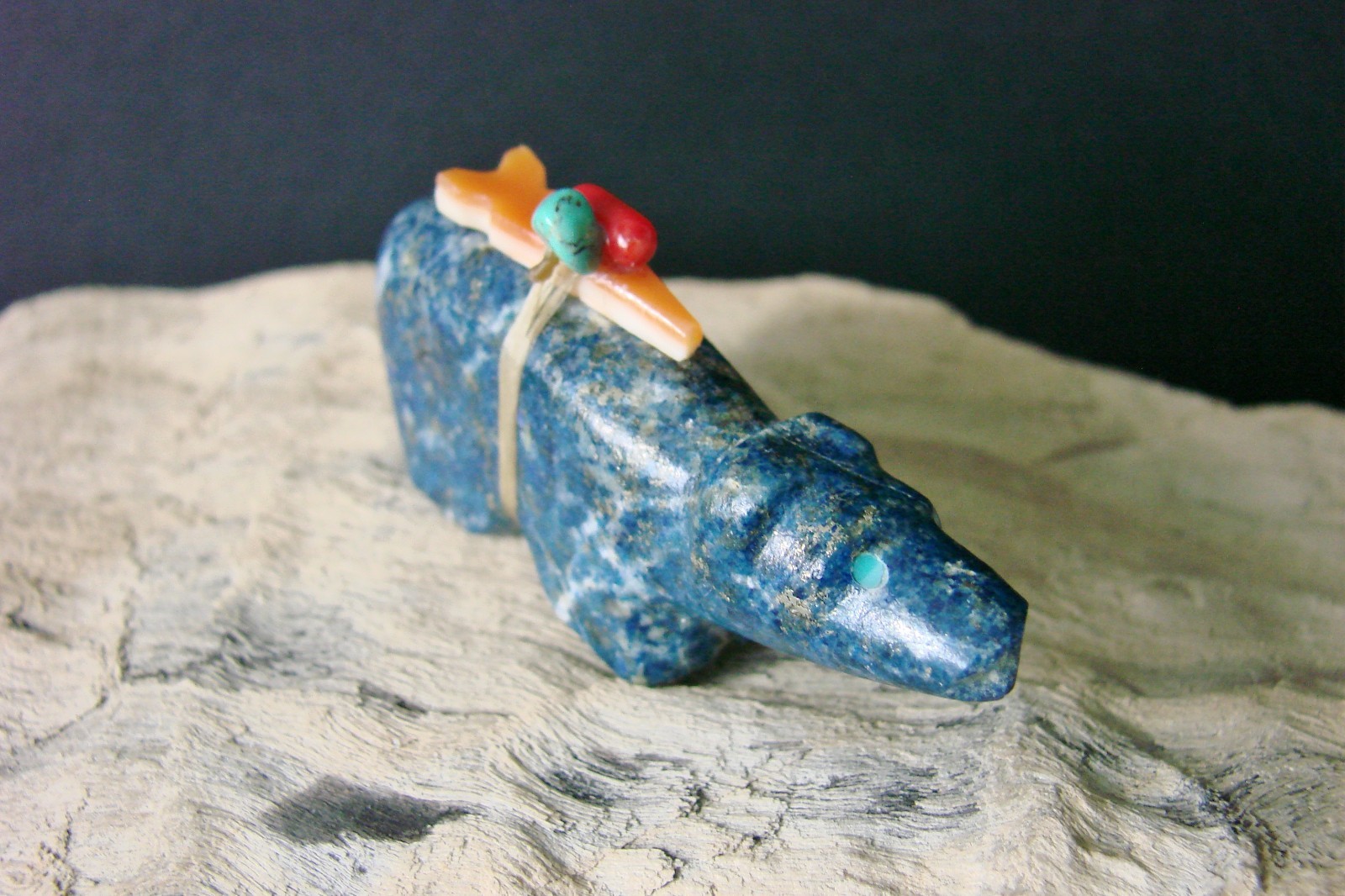 Vintage Native Zuni Fetish Blue Sodalite Bear Carving By Bernard Homer Jr. (d) Vintage Native Zuni Fetish Blue Sodalite Bear Carving By Bernard Homer Jr. (d)
