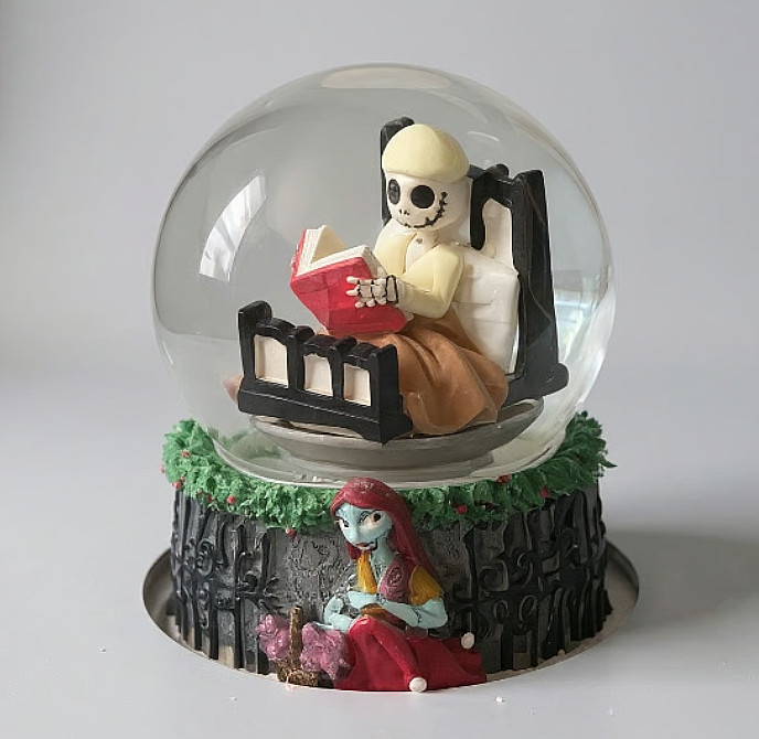 Nightmare Before Christmas Sally Snow Globe – Musical SNOMOTION – Disney 2016 Nightmare Before Christmas Sally Snow Globe – Musical SNOMOTION – Disney 2016