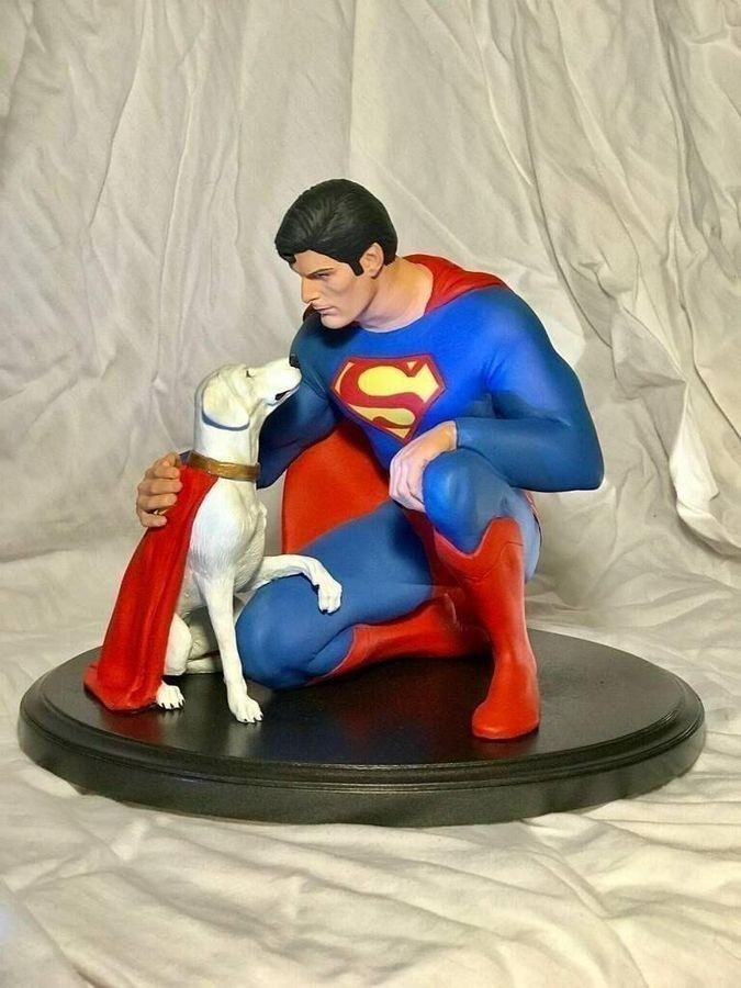 Superman and Krypto Resin Sculpture Statue Model Kit  Unpainted/Unassembled