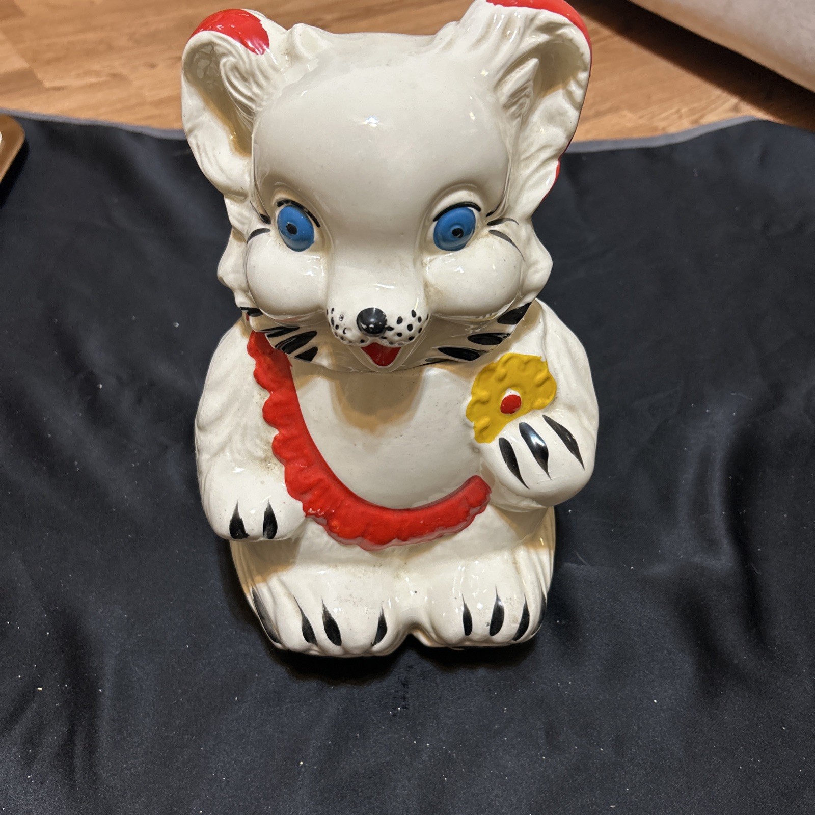 Vintage Royal Ware Ceramic Teddy Bear Cookie Stash Jar Painted Kitschy #3173 Vintage Royal Ware Ceramic Teddy Bear Cookie Stash Jar Painted Kitschy #3173