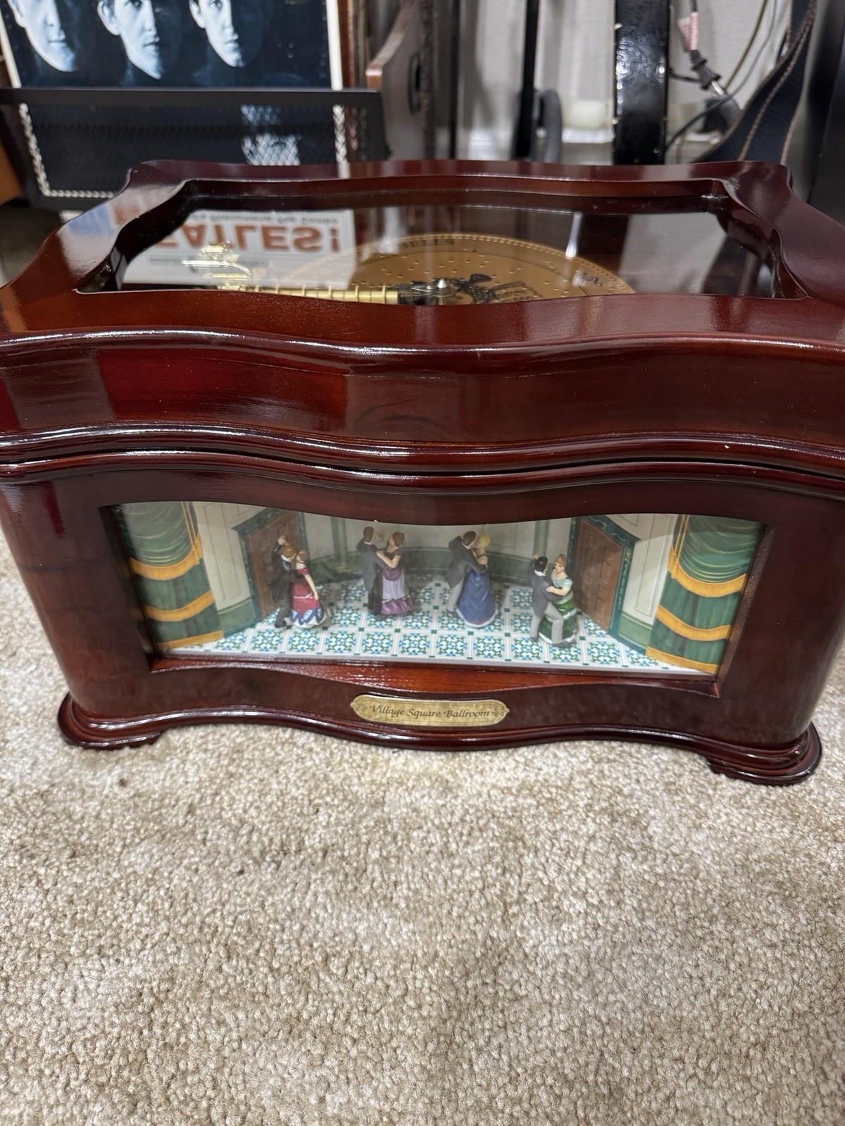 NEW 2002 Mr. Christmas Animated Holiday Symphonium Music Box w/ 16 records. NEW 2002 Mr. Christmas Animated Holiday Symphonium Music Box w/ 16 records.