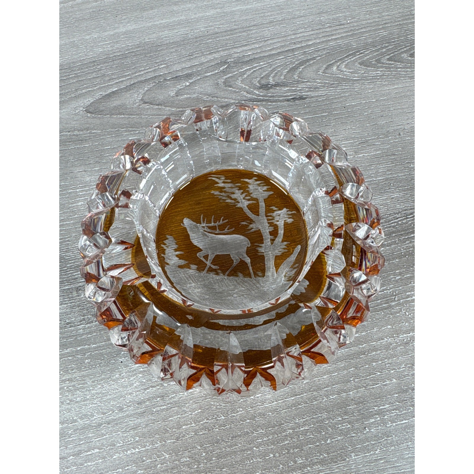 Vintage Amber Crystal Glass Ashtray Etched Stag Deer Intaglio Faceted Round 5.5\ Vintage Amber Crystal Glass Ashtray Etched Stag Deer Intaglio Faceted Round 5.5\