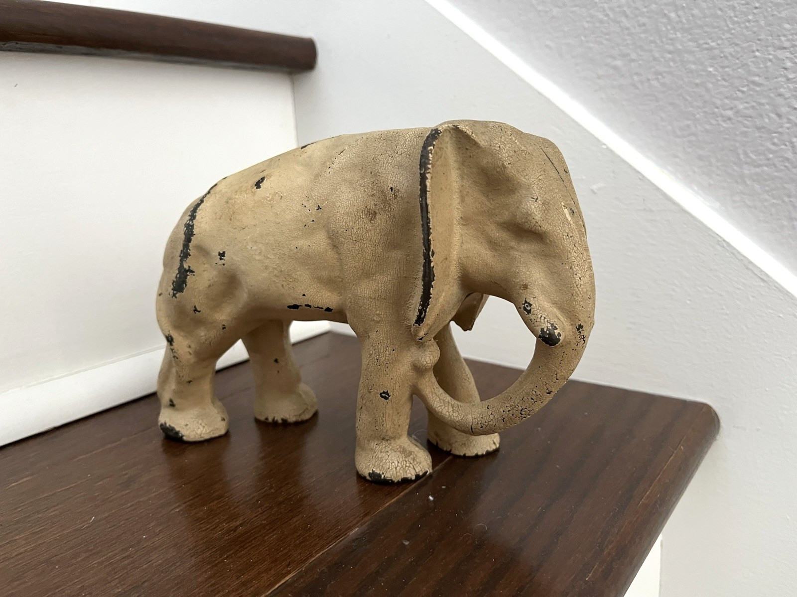 ANTIQUE VINTAGE c.1916 CAST IRON CIRCUS ELEPHANT DOORSTOP