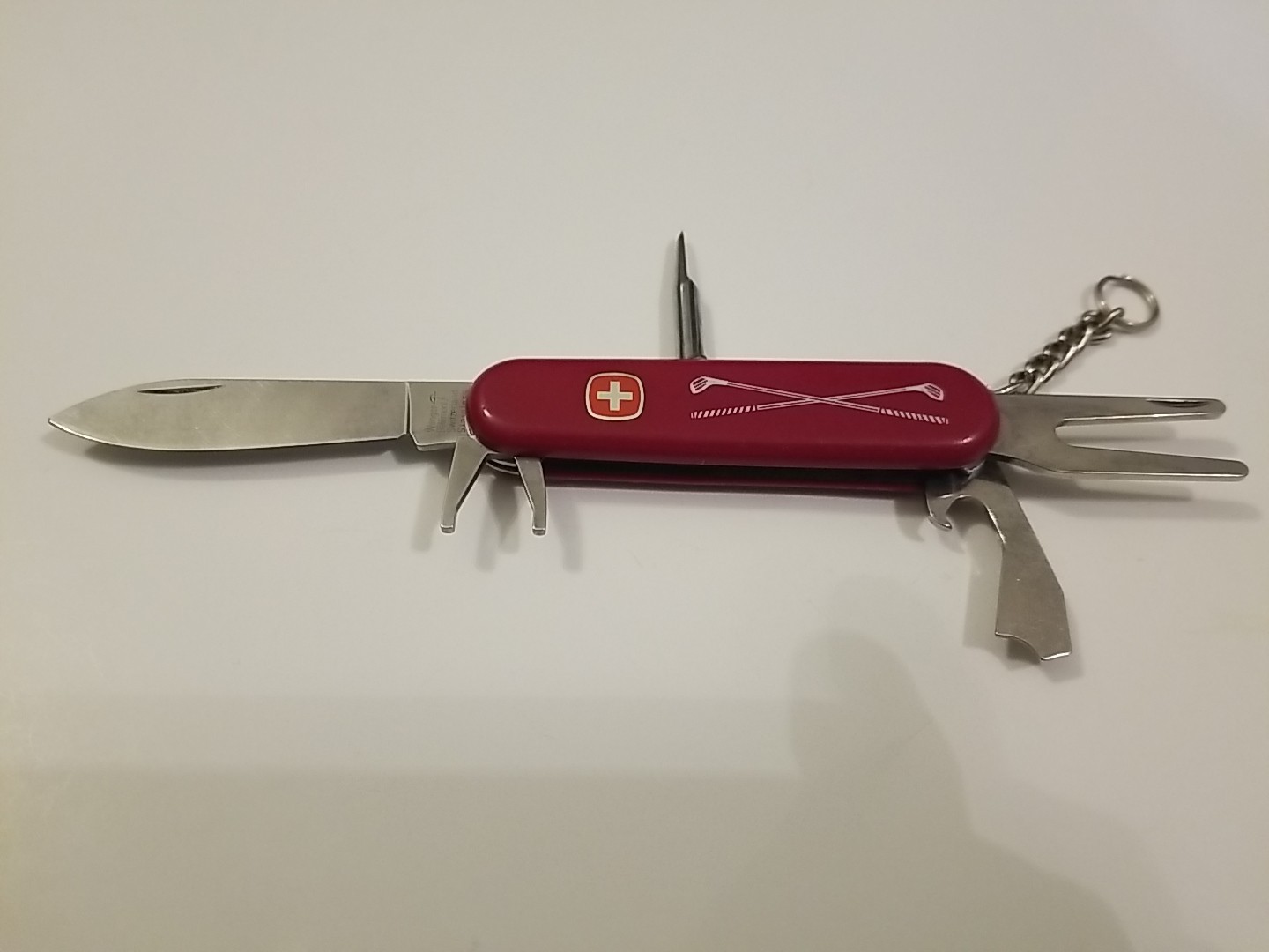 Vintage Red Wenger Golf Pro Swiss Army Knife Multi Use Divot Tool Bottle Opener Vintage Red Wenger Golf Pro Swiss Army Knife Multi Use Divot Tool Bottle Opener