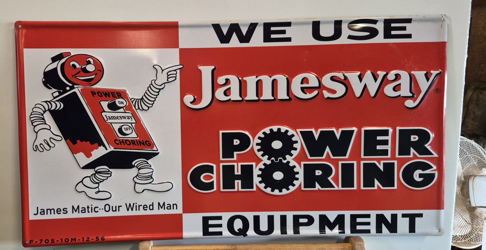 Original F-705-10M-12-56 Jamesway Power Choring Equipment Sign w/ Wired Mascot Original F-705-10M-12-56 Jamesway Power Choring Equipment Sign w/ Wired Mascot