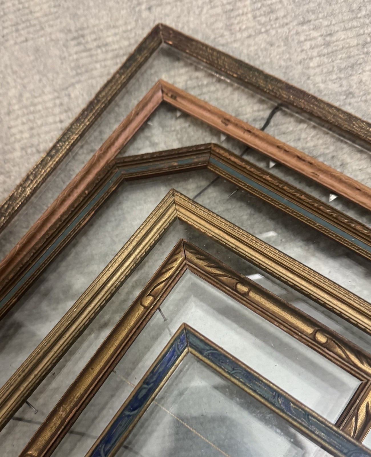 Lot 6 Vintage Art Deco Carved Wood PICTURE FRAMES With Glass Lot 6 Vintage Art Deco Carved Wood PICTURE FRAMES With Glass