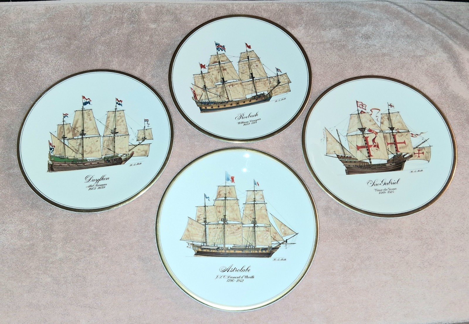 Set 4 platos Royal Worcester 9 1/4 Barcos, edición limitada 1978 Set 4 platos Royal Worcester 9 1/4 Barcos, edición limitada 1978