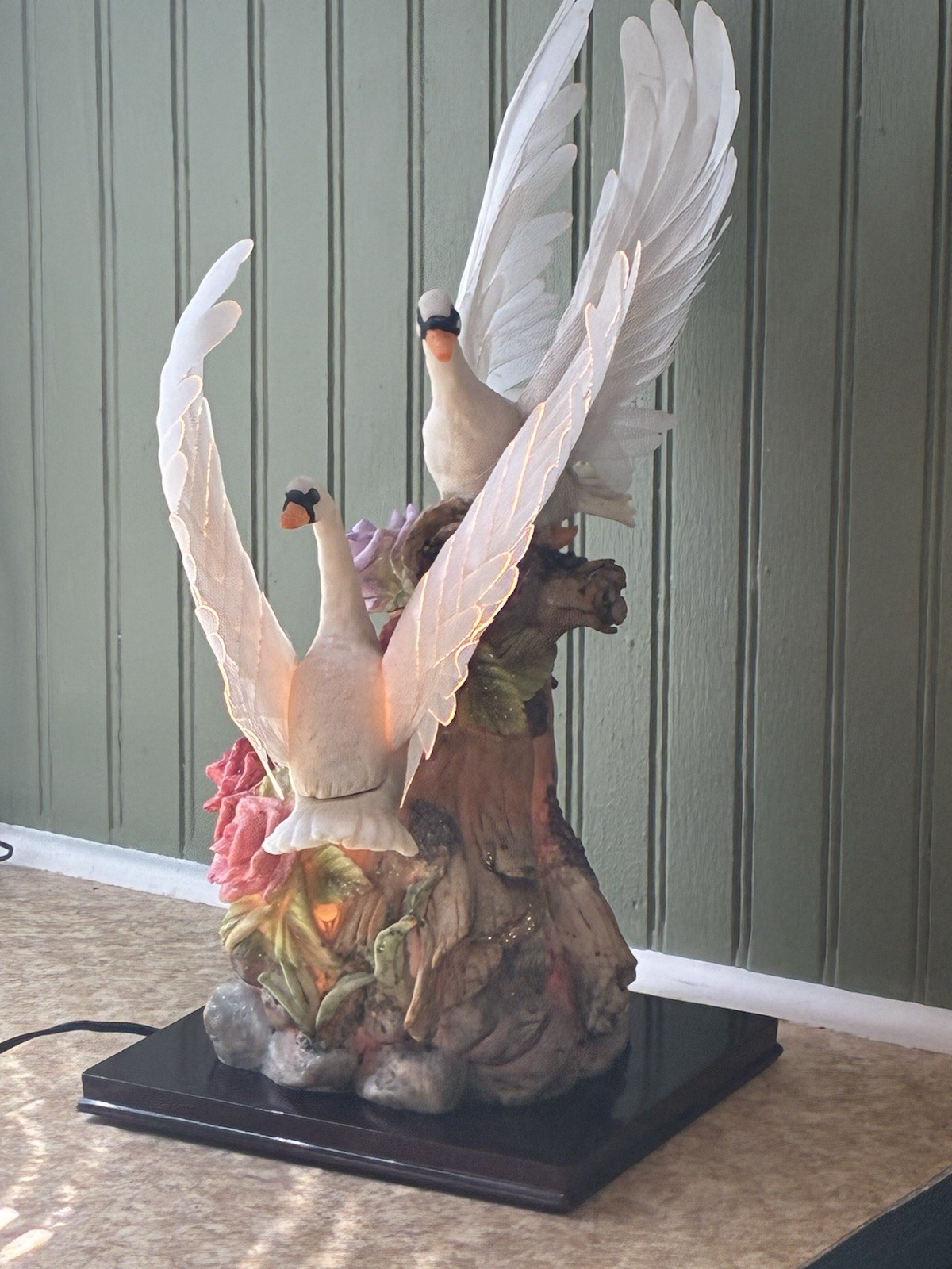 Vtg ELECO Chambord Collection Double Swan Fiber Optic Lamp Resin Light Statue Vtg ELECO Chambord Collection Double Swan Fiber Optic Lamp Resin Light Statue