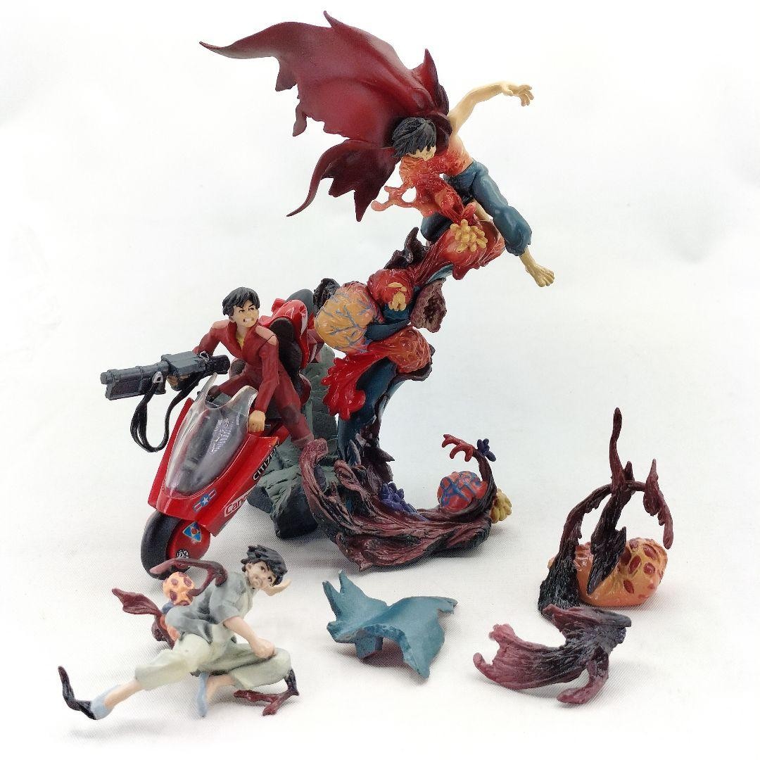 Kaiyodo AKIRA Kaneda and Bike Tetsuo Figure Set Collectible Preowned Vintage Toy