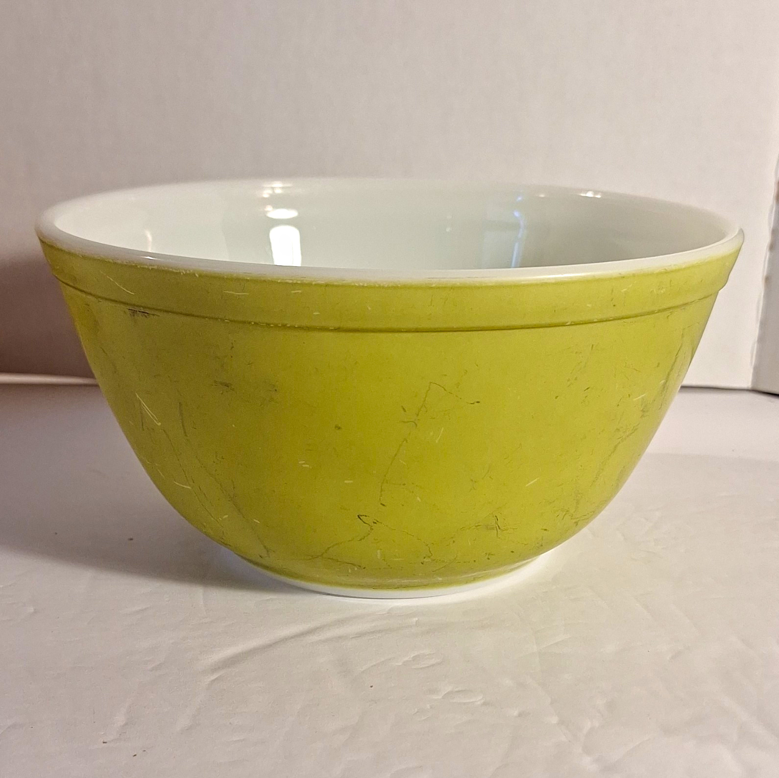 Vintage Pyrex Nesting Bowl Faded Avocado 402 1 1/2 Quart Ovenware USA Made Vintage Pyrex Nesting Bowl Faded Avocado 402 1 1/2 Quart Ovenware USA Made