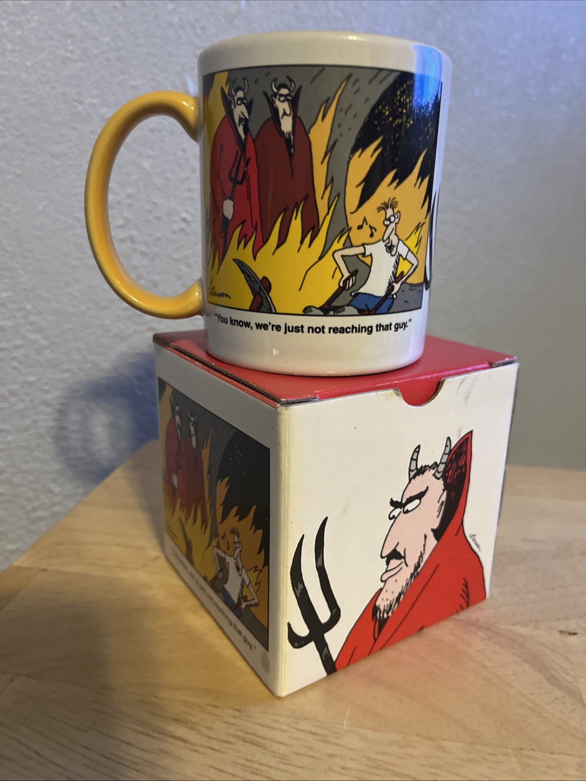 THE FAR SIDE GARY LARSON 12 OZ COFFEE MUG THE FAR SIDE GARY LARSON 12 OZ COFFEE MUG