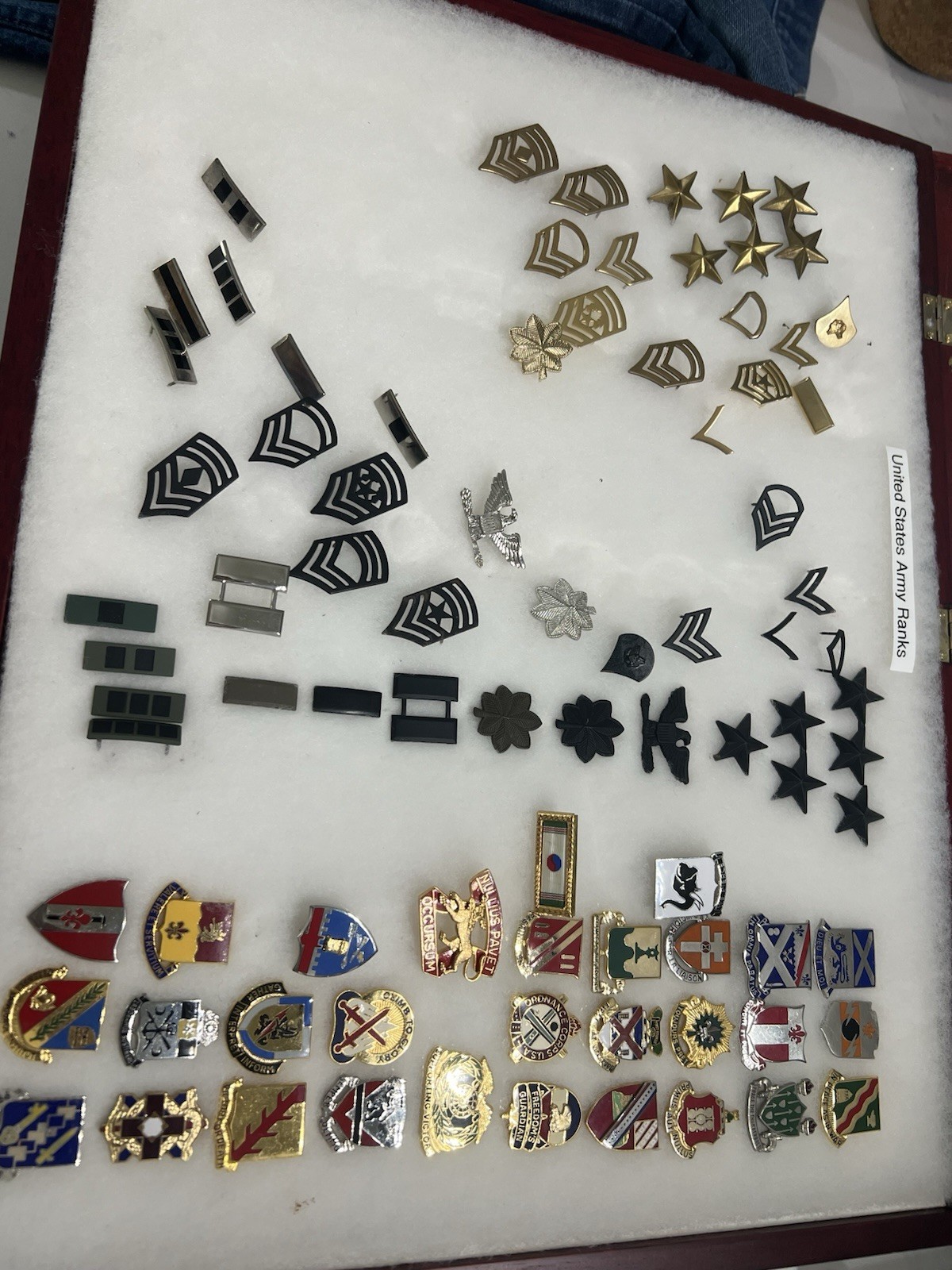 Large Collection Of Military Ranks, Insignia, Police Pins Large Collection Of Military Ranks, Insignia, Police Pins