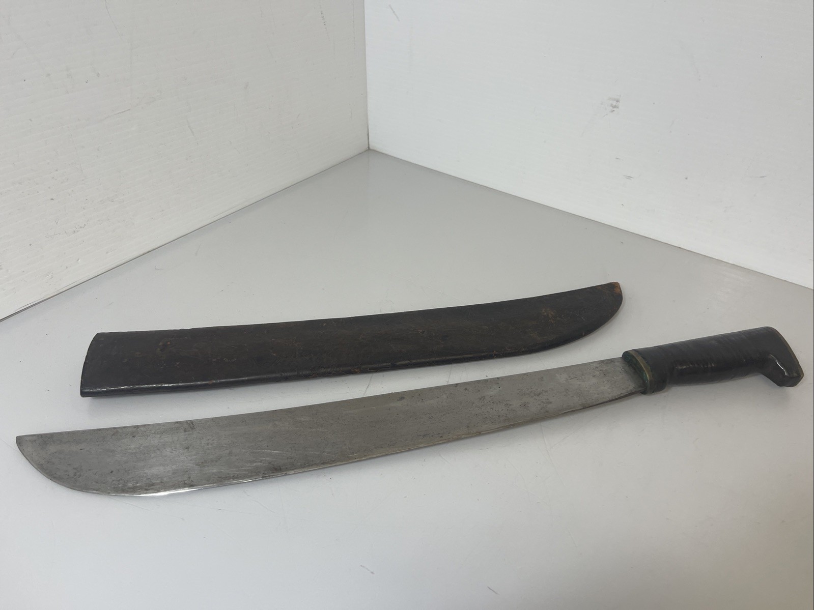 Vintage Antique Legitimus COLLINS MACHETE 127 w leather wrap handle Orig Sheath Vintage Antique Legitimus COLLINS MACHETE 127 w leather wrap handle Orig Sheath