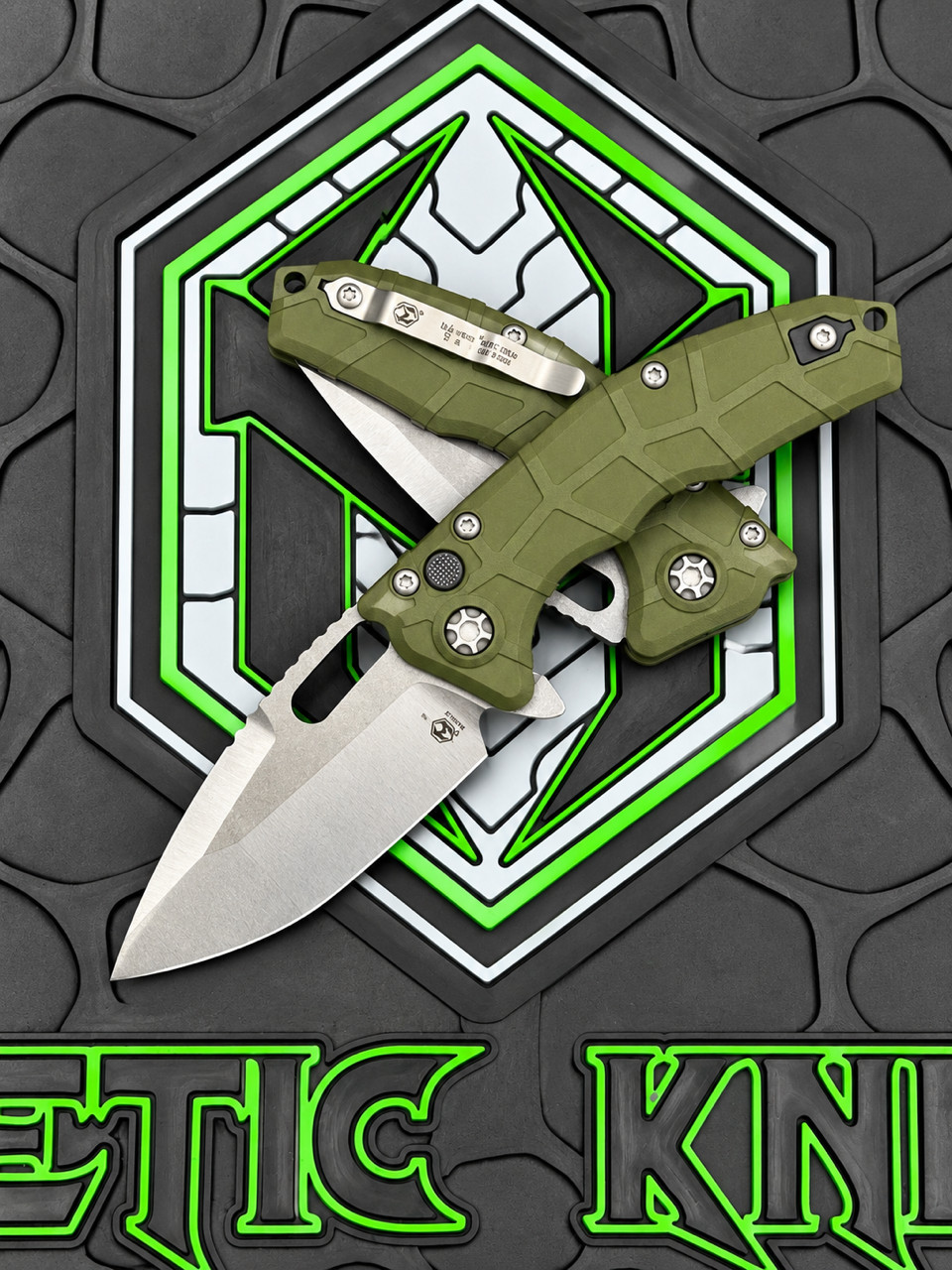 Heretic Knives Martyr Manual Tanto Stonewash OD Green H057-2A-GRN