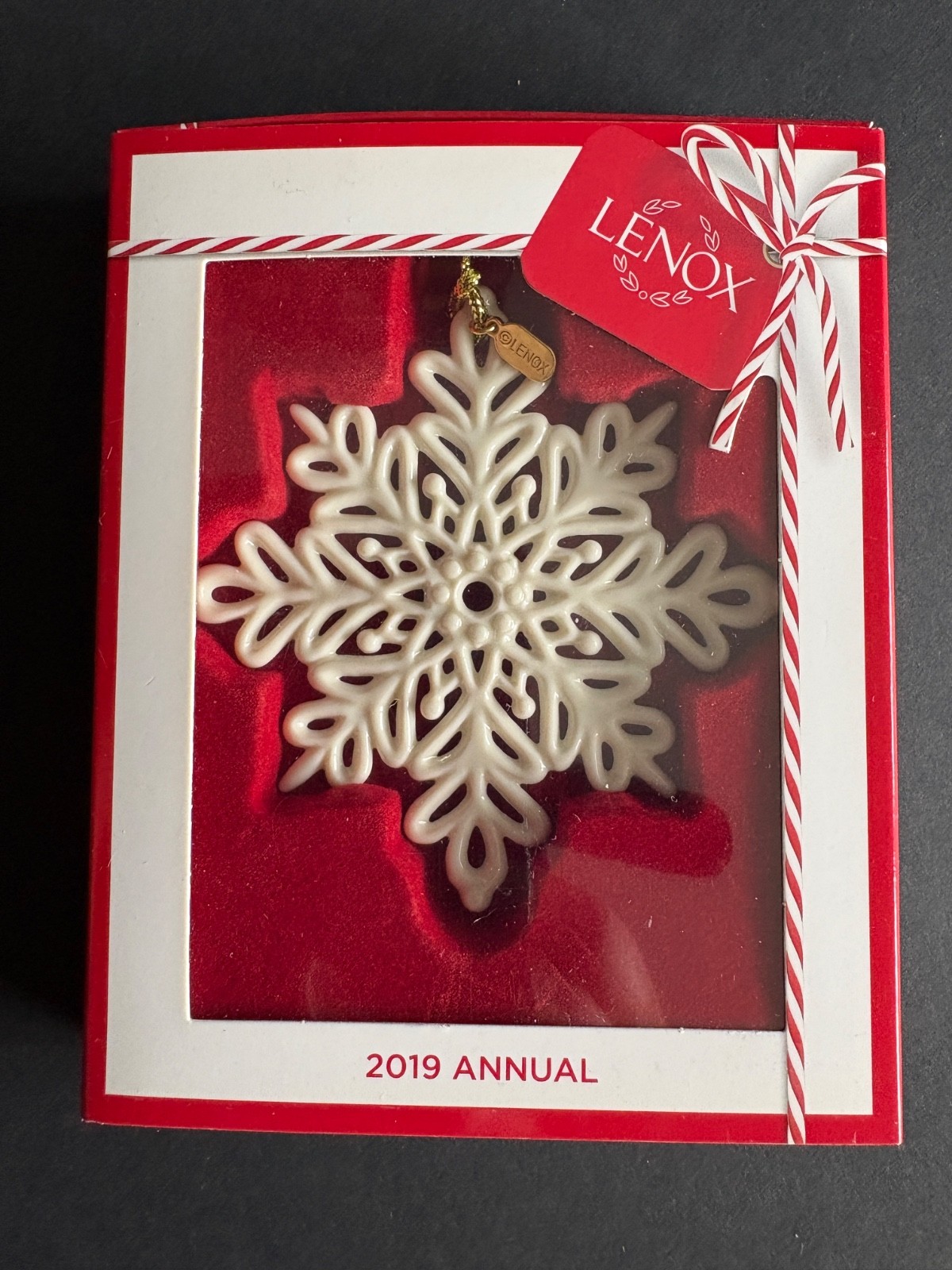 LENOX 2019 SNOW FANTASIES SNOWFLAKE ORNAMENT MIB