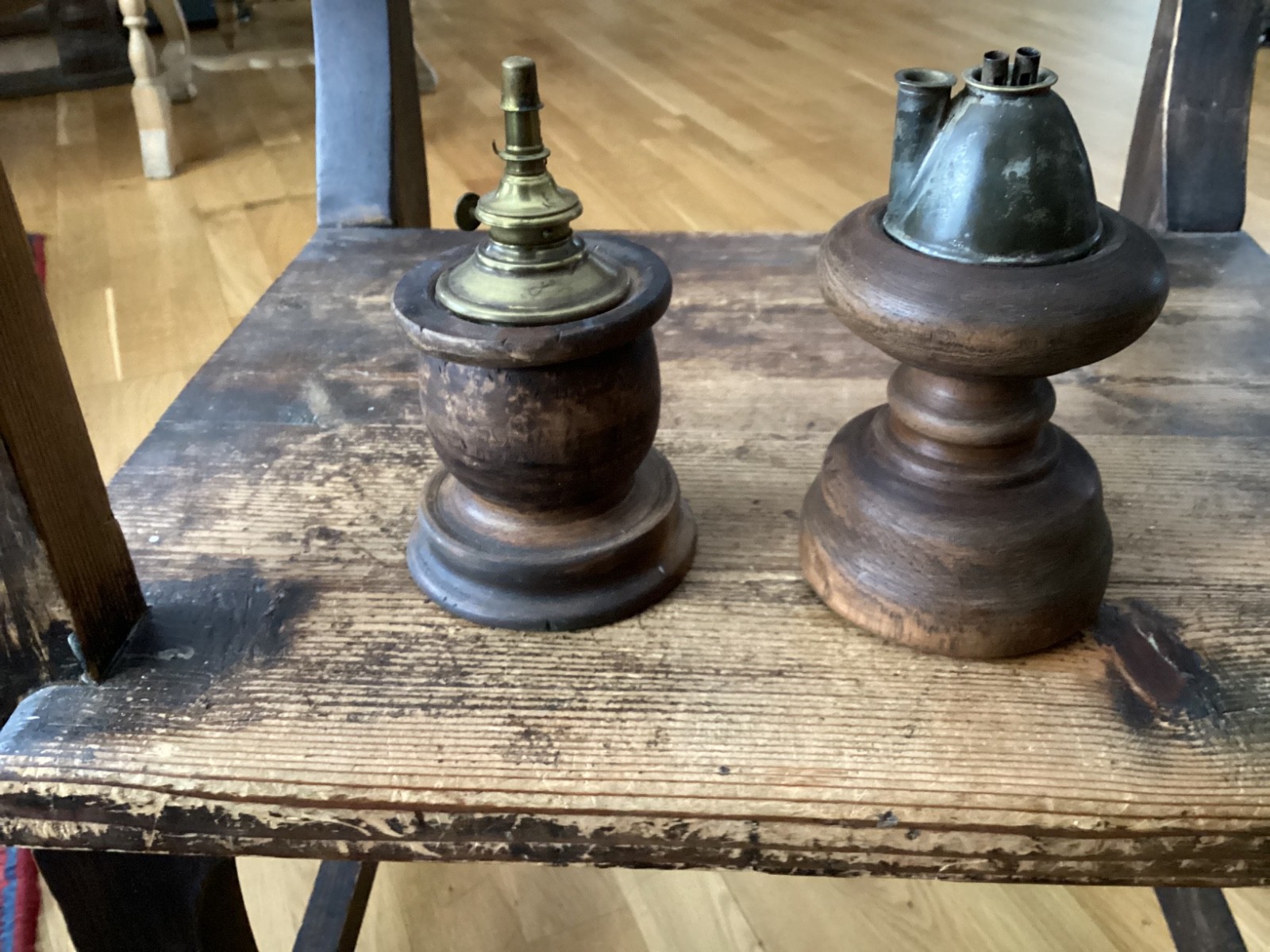2 pcs antique oil lamps