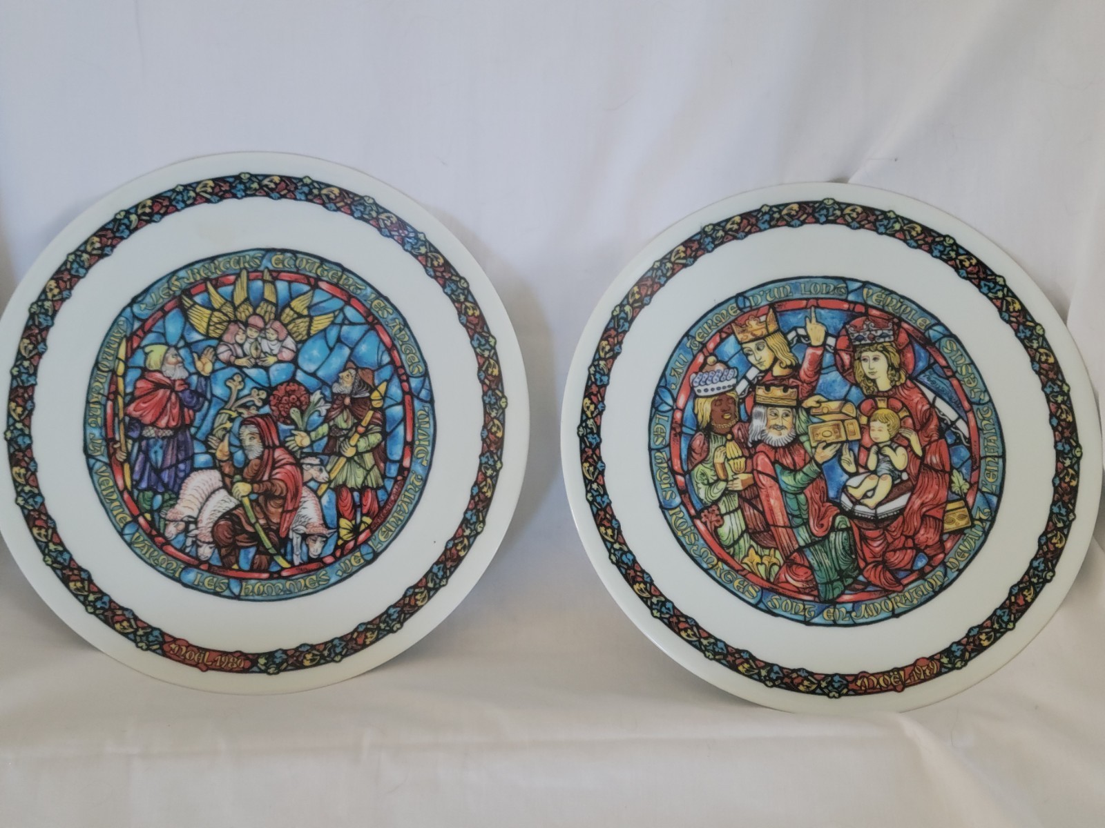 2 Vntg Henri D\'Arceau-Limoges Noel Vitrail Colllector Series 8 1/2\