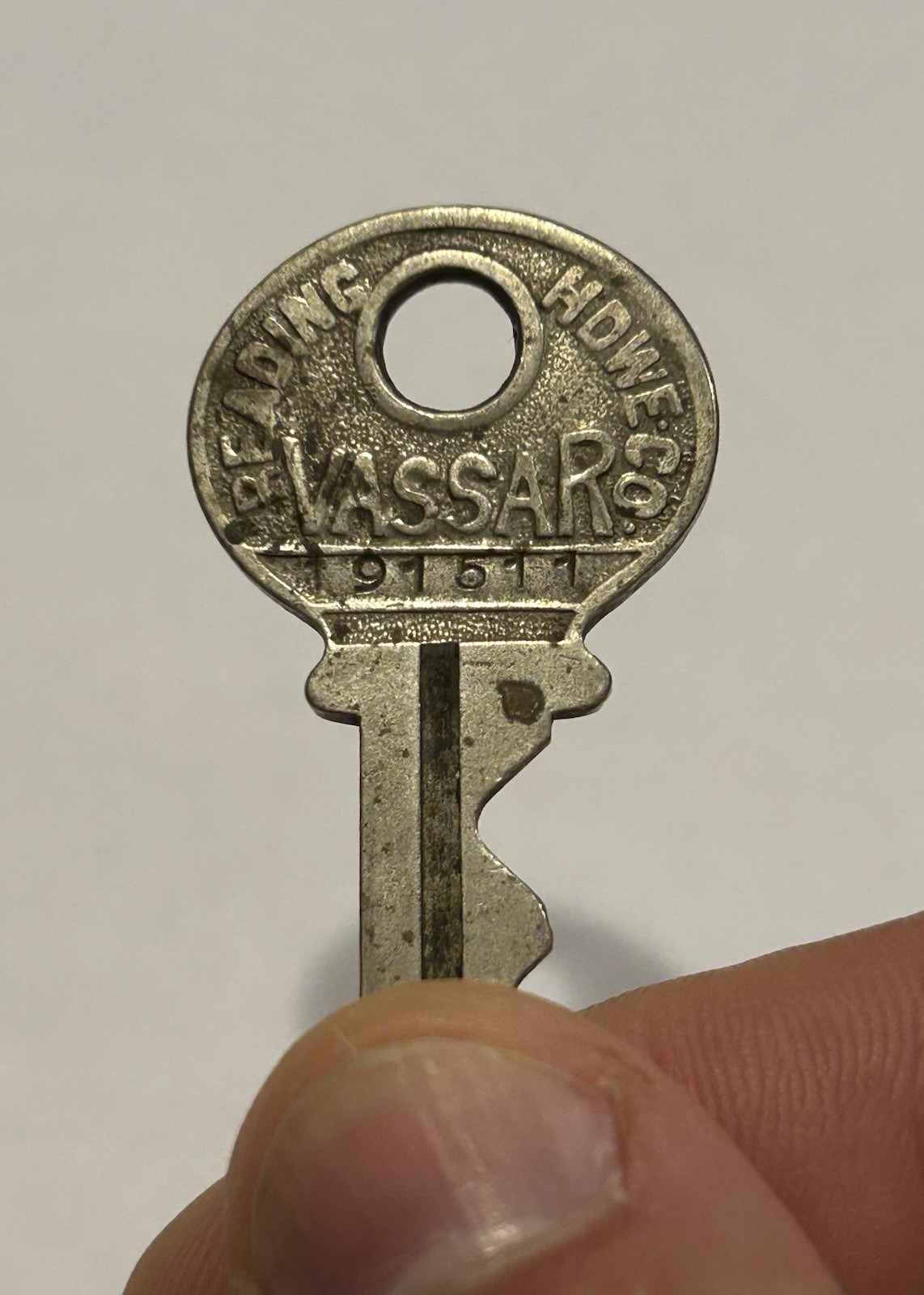 Vintage Reading Hardware Co. VASSARS 91611 Key Reading PA Original 2