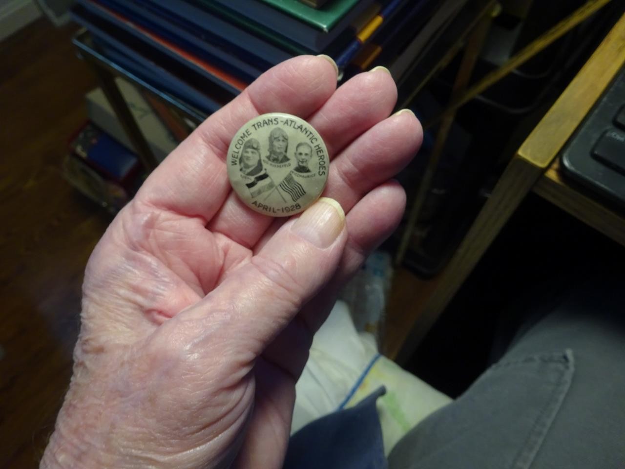 1928 ANTIQUE CELLULOID PINBACK BUTTON 