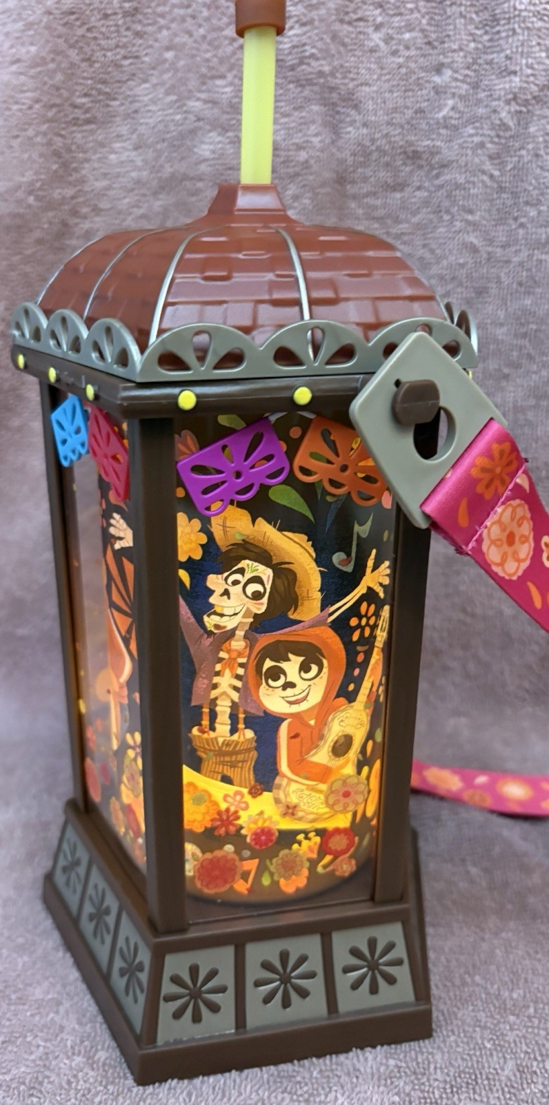Disney Parks Coco Lantern Sipper 2026 NEW Light Up Spinning Pixar Día de Muertos