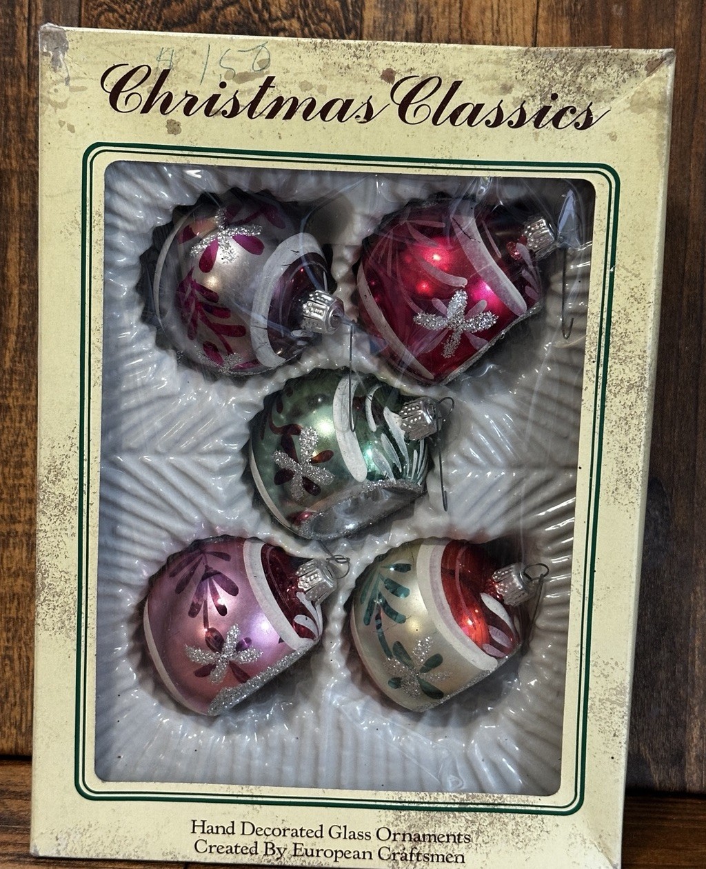 VINTAGE CHRISTMAS CLASSICS K-MART INDENT CHRISTMAS ORNAMENTS VINTAGE CHRISTMAS CLASSICS K-MART INDENT CHRISTMAS ORNAMENTS