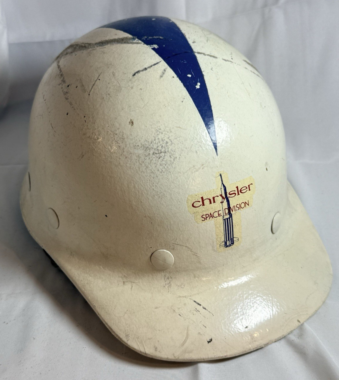 Vintage CHRYSLER SPACE DIVISION Hard Hat - 1960s NASA Redstone Jupiter Saturn Vintage CHRYSLER SPACE DIVISION Hard Hat - 1960s NASA Redstone Jupiter Saturn