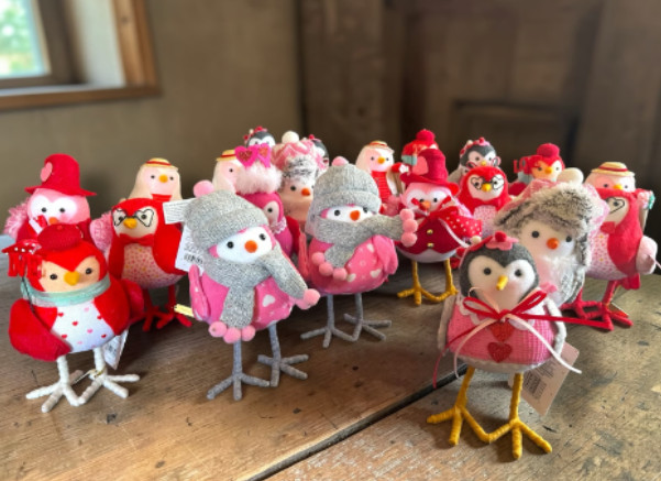 HUGE NWT Target Spritz “Season of Love” Valentine Decor Bird Bundle of 22 Birds