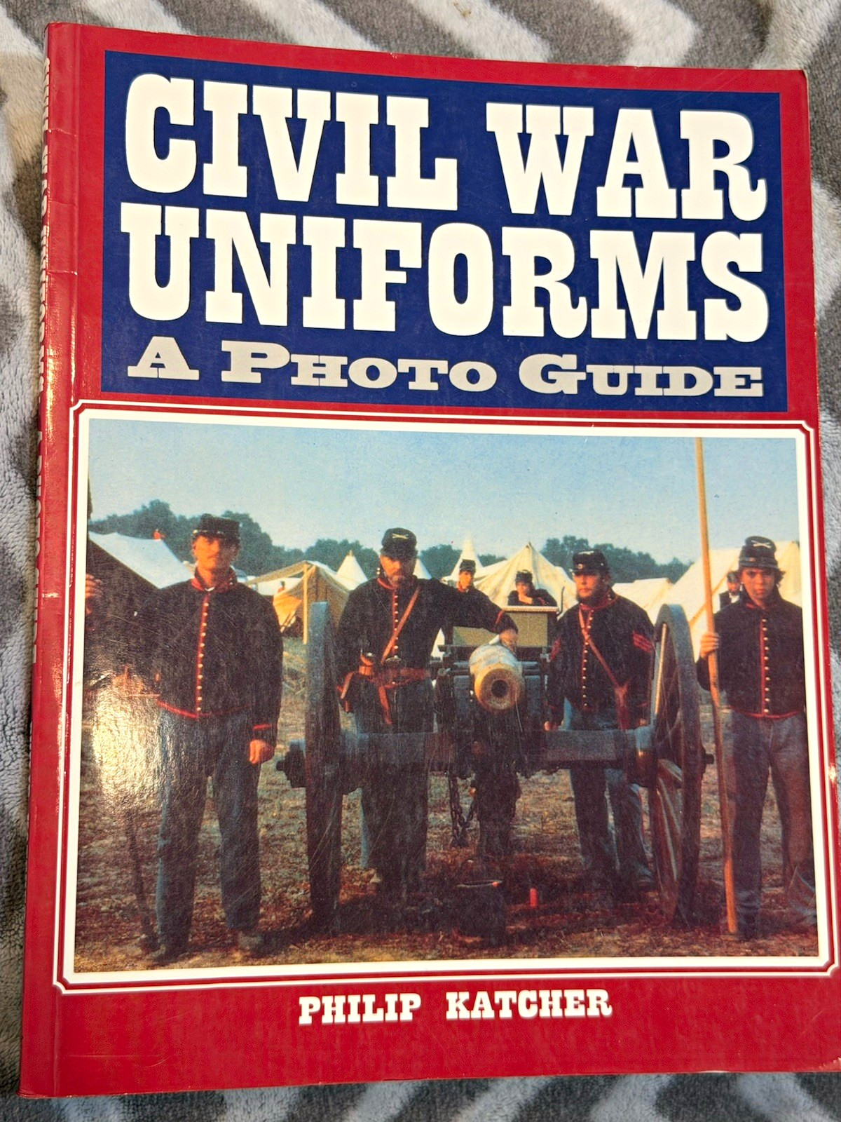 📚 Civil War Uniforms: A Photo Guide – Philip Katcher | Illustrated Paperback