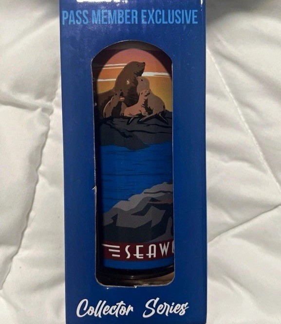SeaWorld Pass Member Exclusive Collector Series Glass Cup Boxed