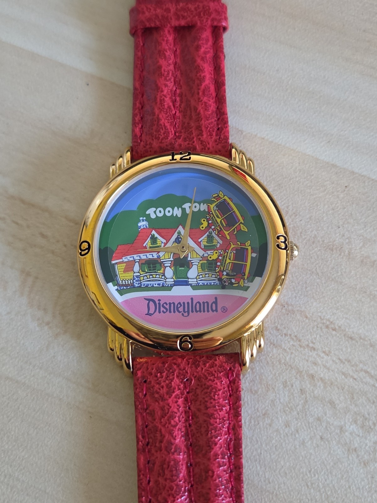 Disney’s “ALL ABOARD FOR MICKEY\'S TOON TOWN” Watch NEW Limited Edition