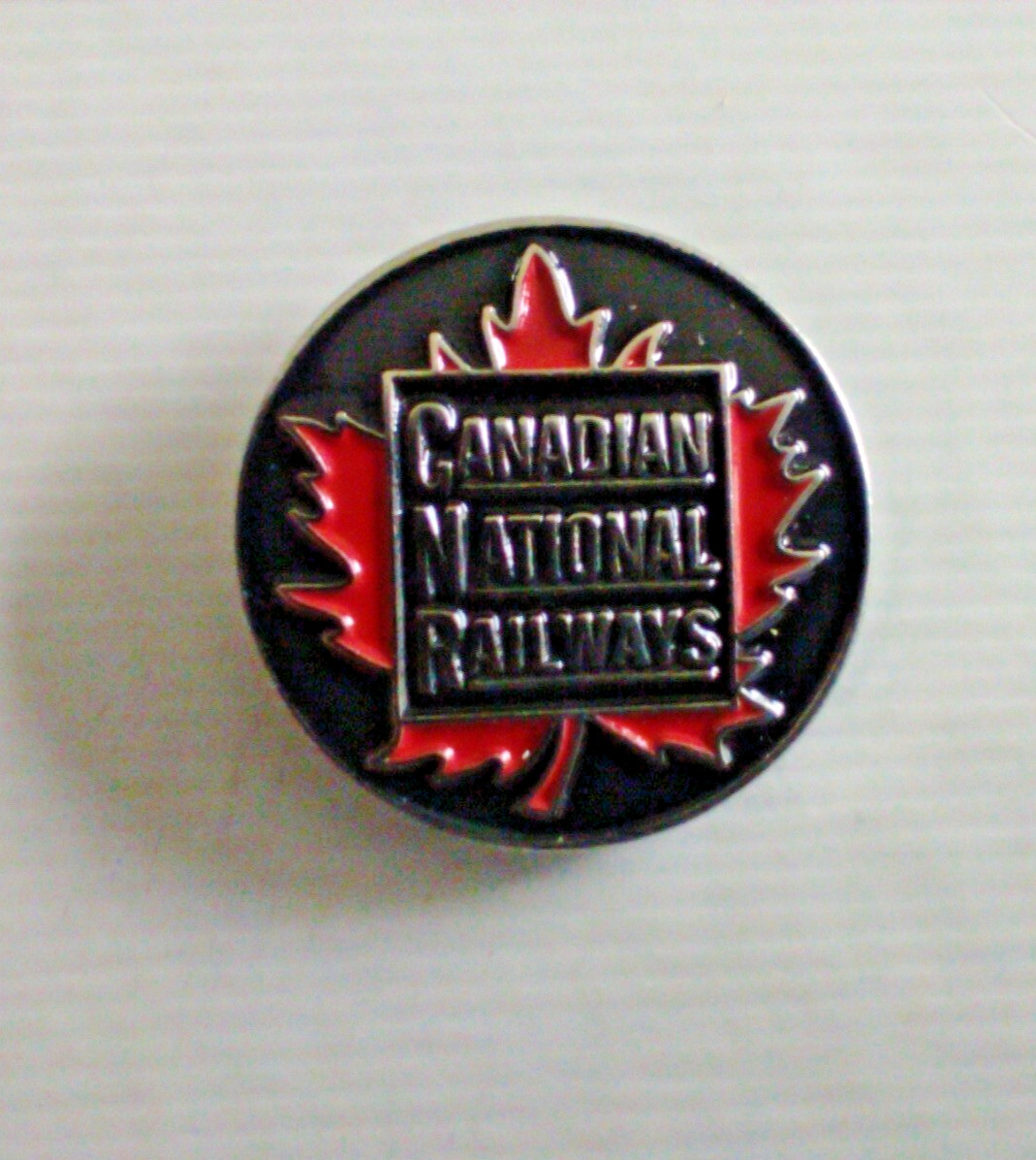 Vtg CN Canadian National Railways Round Railroad Train Logo Pin Tie Tack Lapel