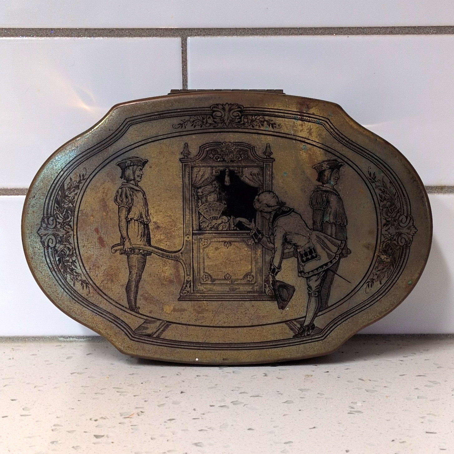 Schrafft's Boston Mass Gold Metal Candy Tin Box, Candy & Nuts Theme