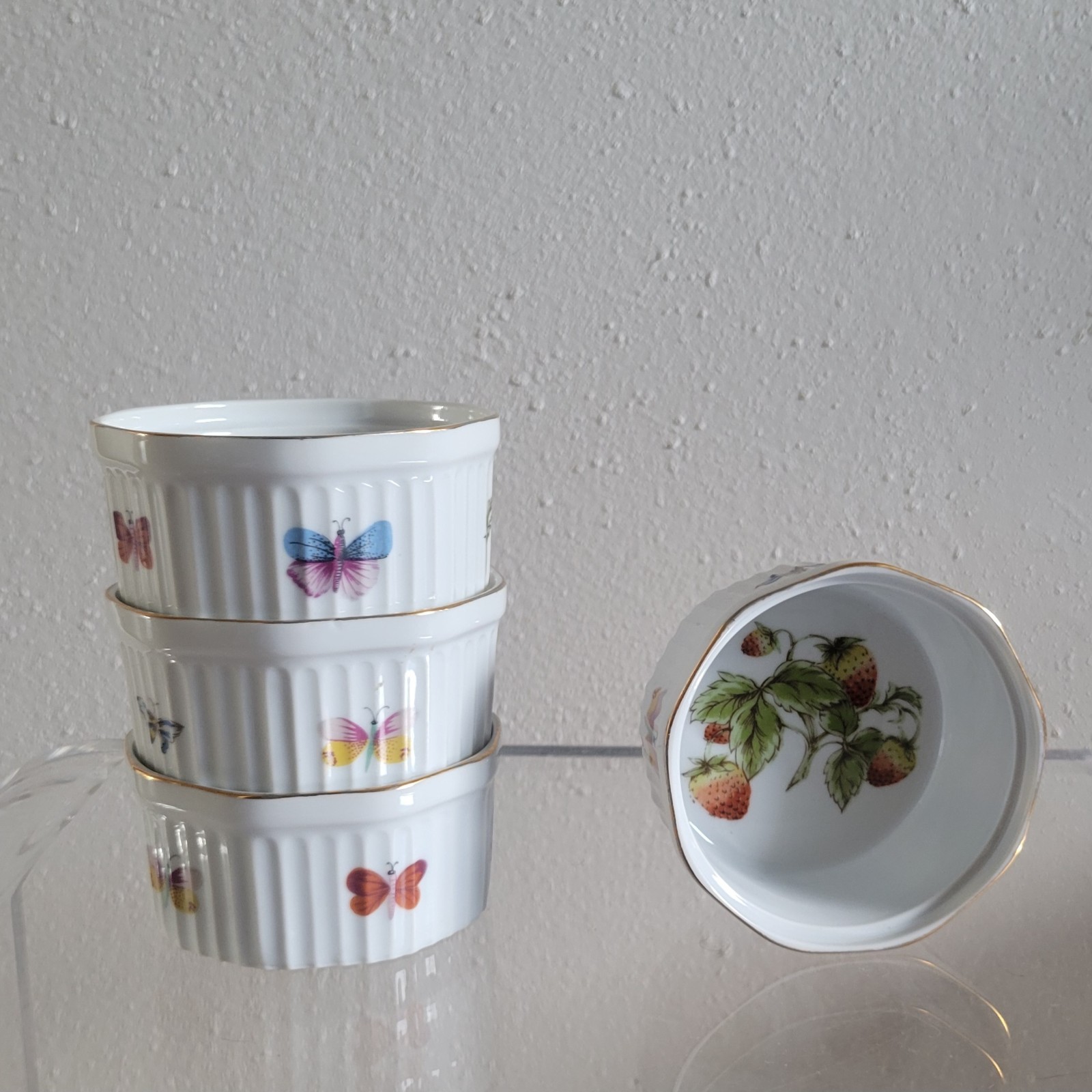 Vintage Ardalt Japan Strawberry Butterfly Ramekins Souffle Dishes Set of 4 6512 Vintage Ardalt Japan Strawberry Butterfly Ramekins Souffle Dishes Set of 4 6512