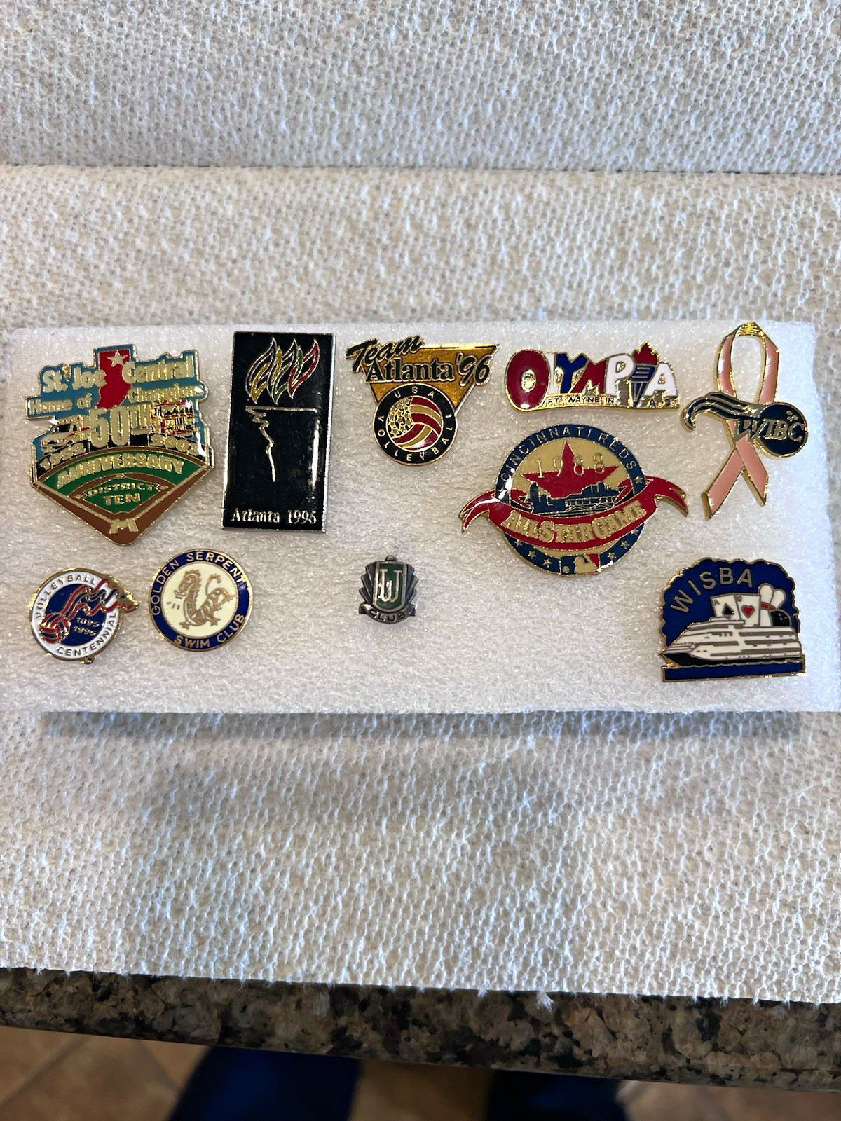 Vintage Sports Pin Lot 1988 Reds All Star Game 1996 Atlanta Olympics WIBC Bowlin Vintage Sports Pin Lot 1988 Reds All Star Game 1996 Atlanta Olympics WIBC Bowlin